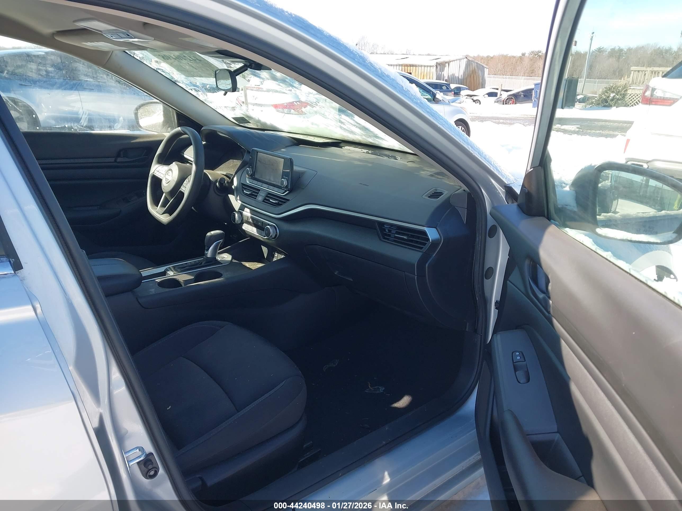 NISSAN ALTIMA image 5