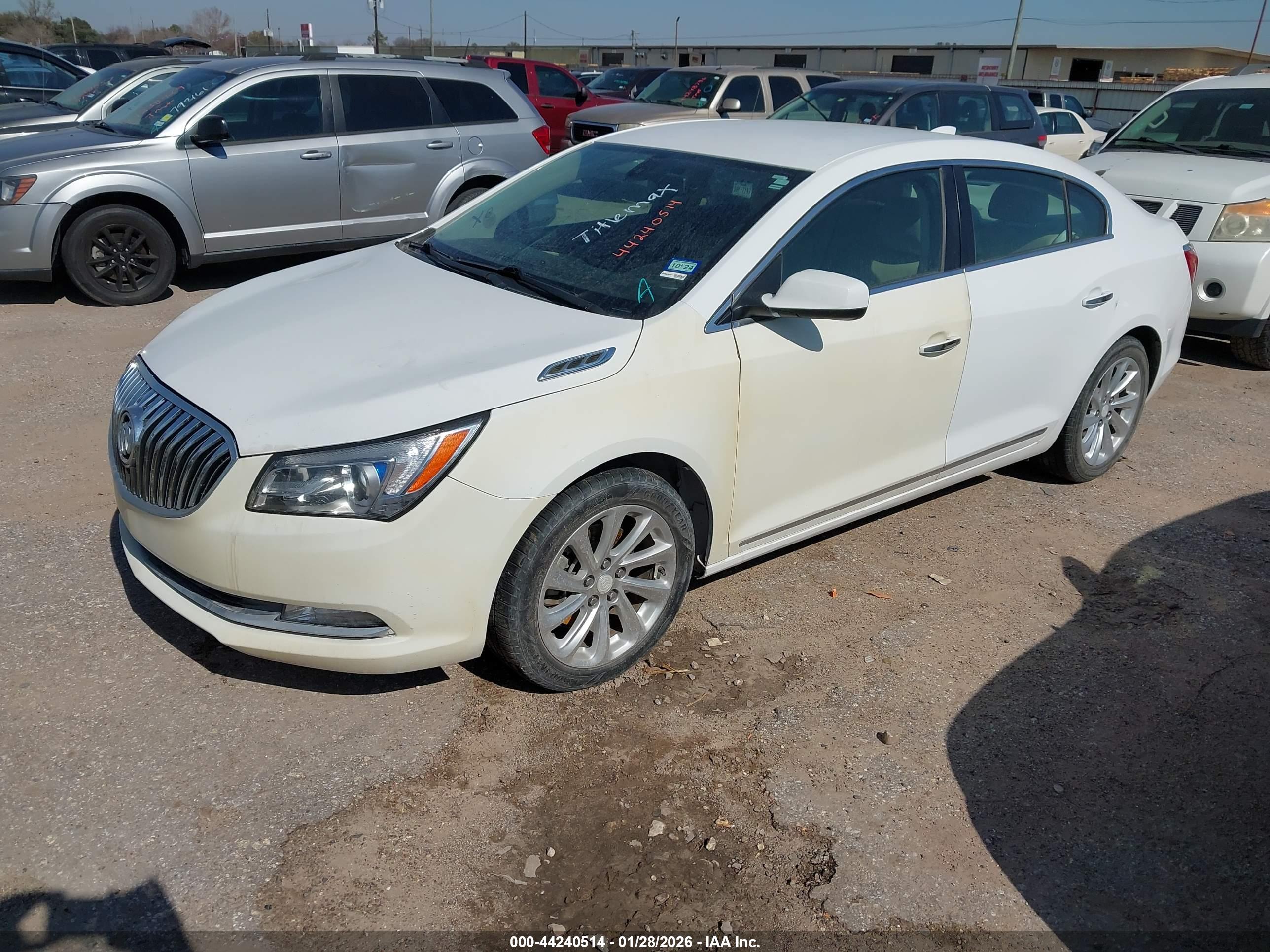 BUICK LACROSSE image 2