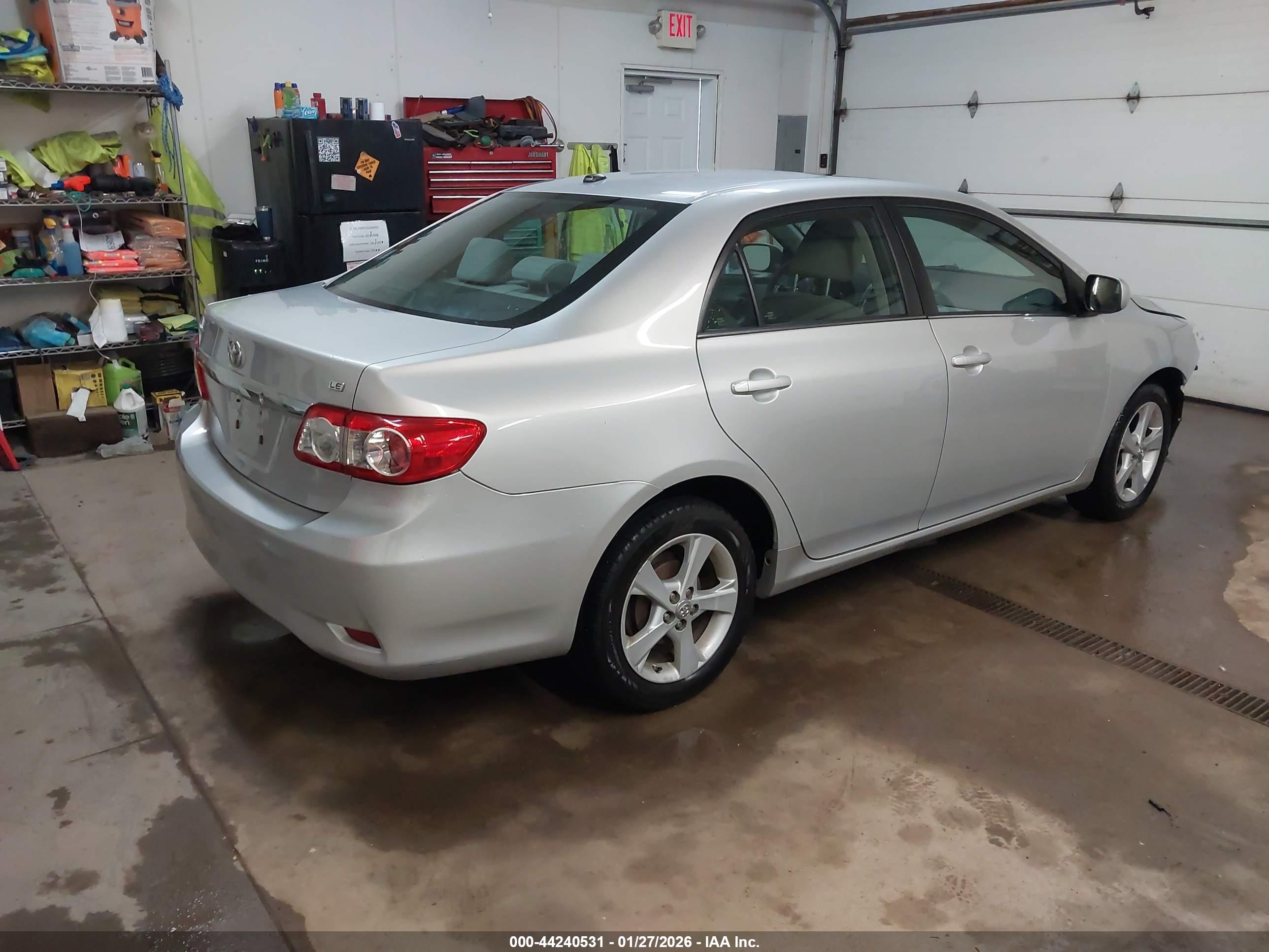 TOYOTA COROLLA image 4