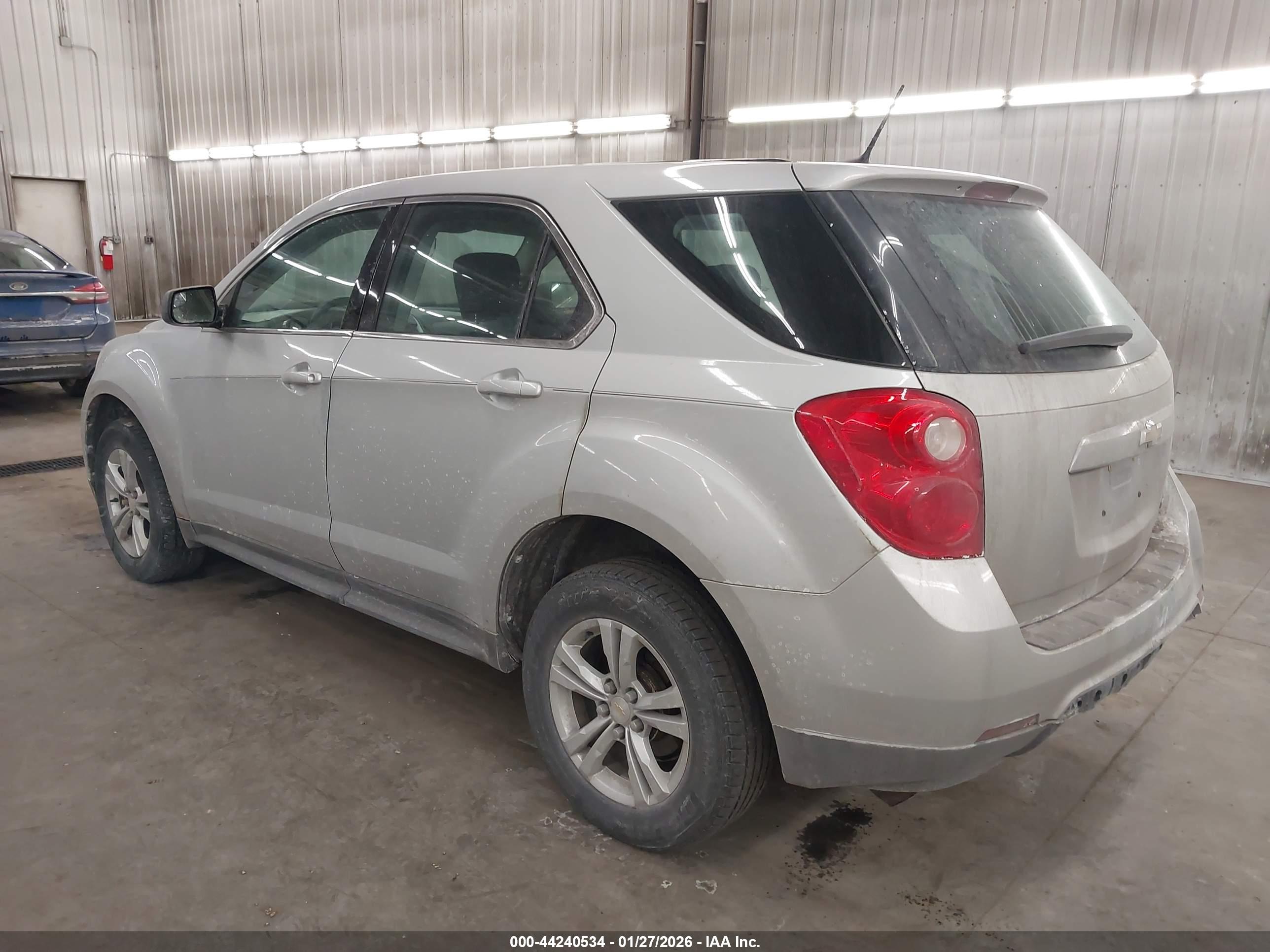 CHEVROLET EQUINOX image 3