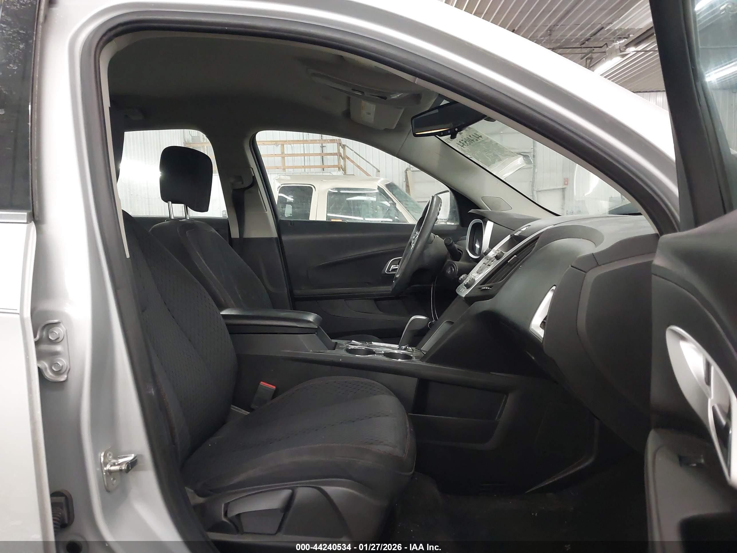 CHEVROLET EQUINOX image 5