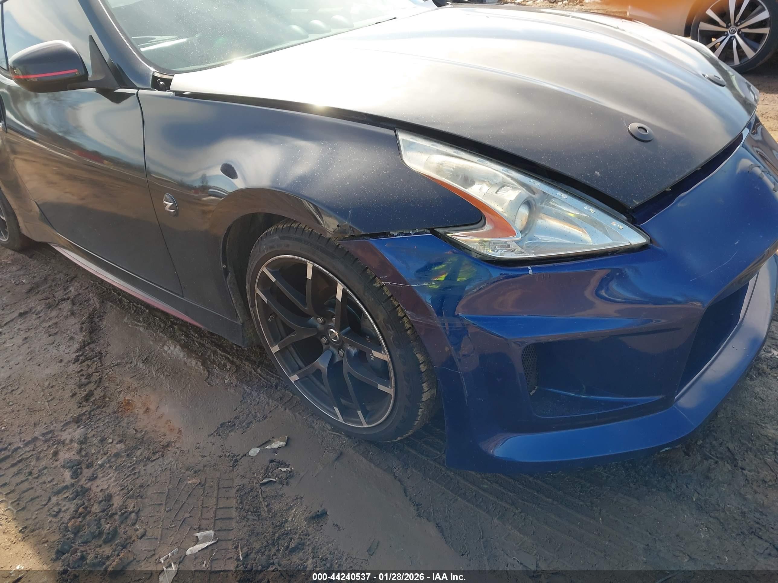 NISSAN 370Z image 6
