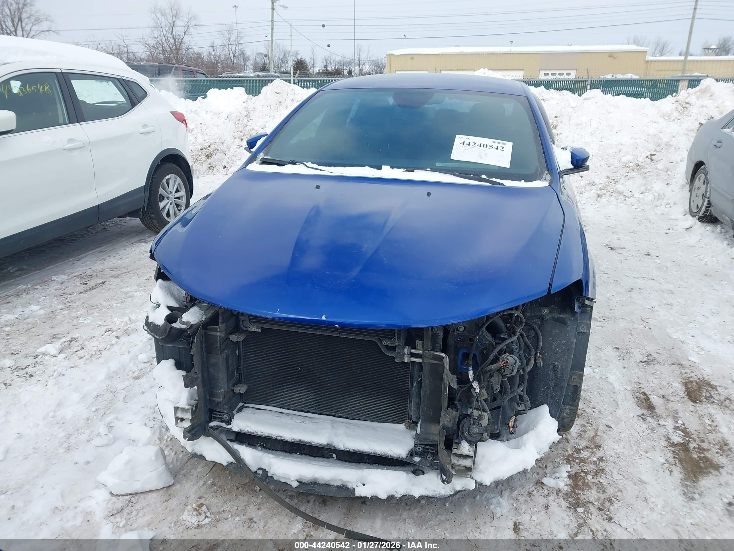 CHRYSLER 200 image 6