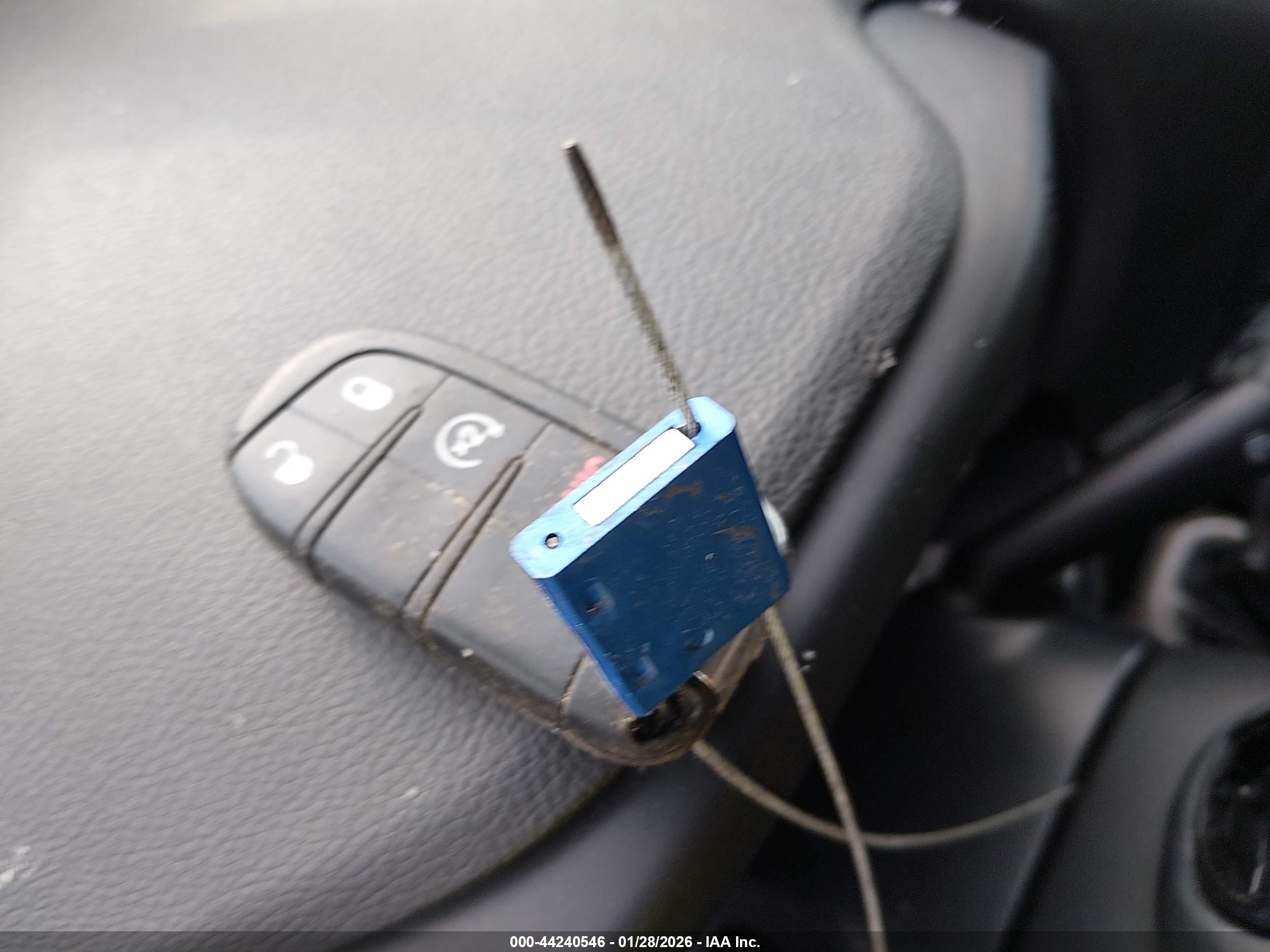 JEEP RENEGADE image 11
