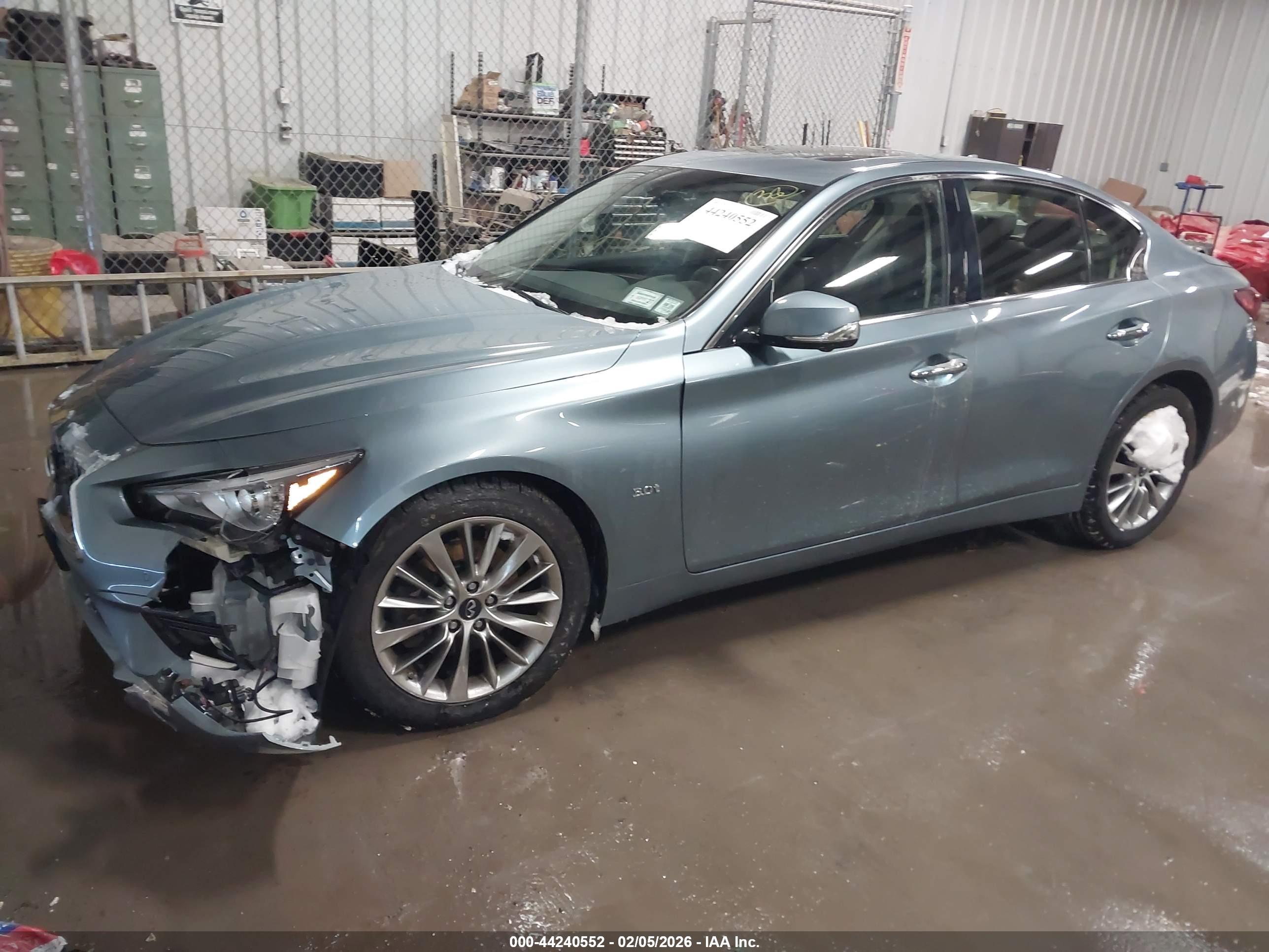 INFINITI Q50 image 2