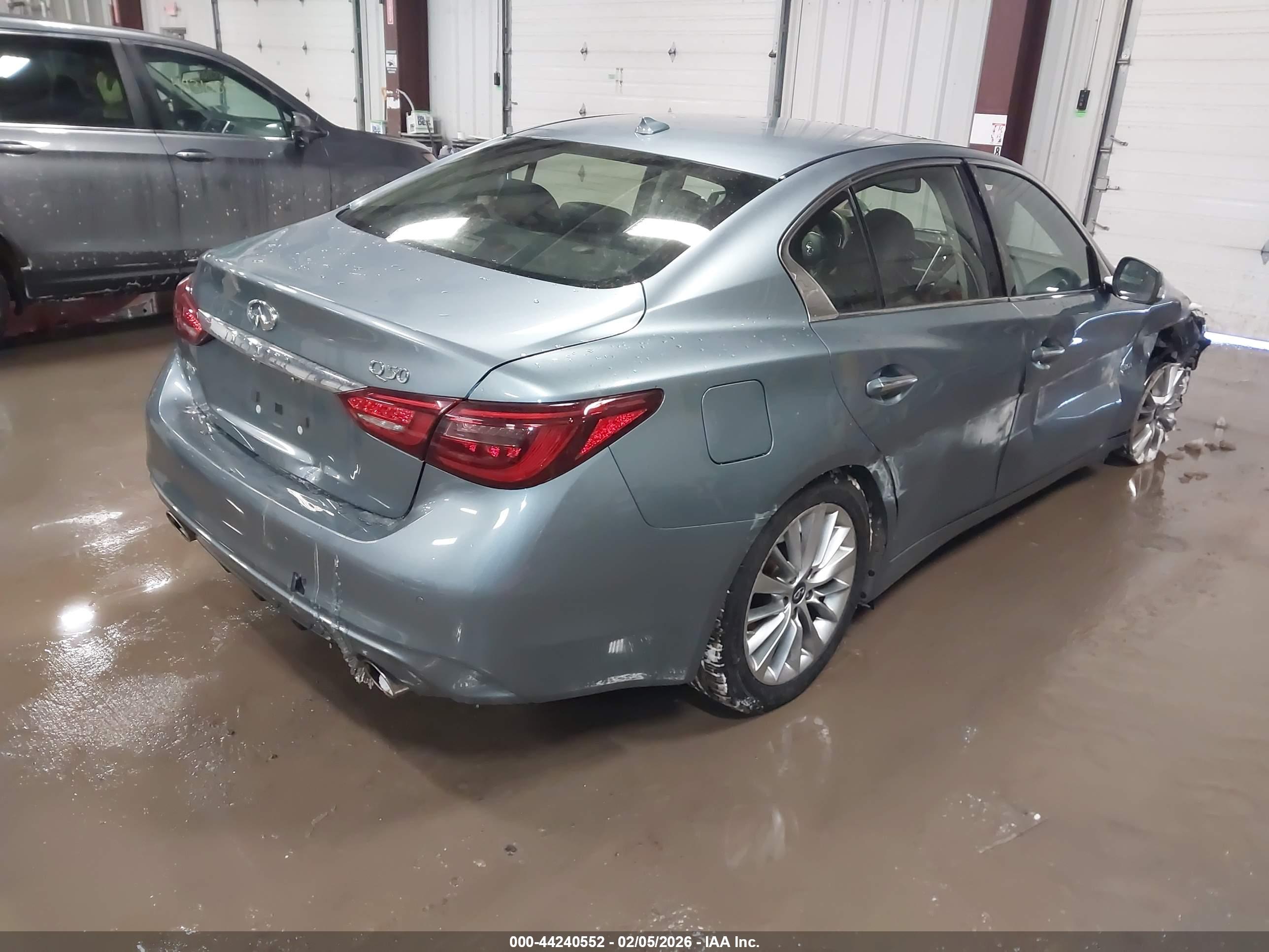 INFINITI Q50 image 4