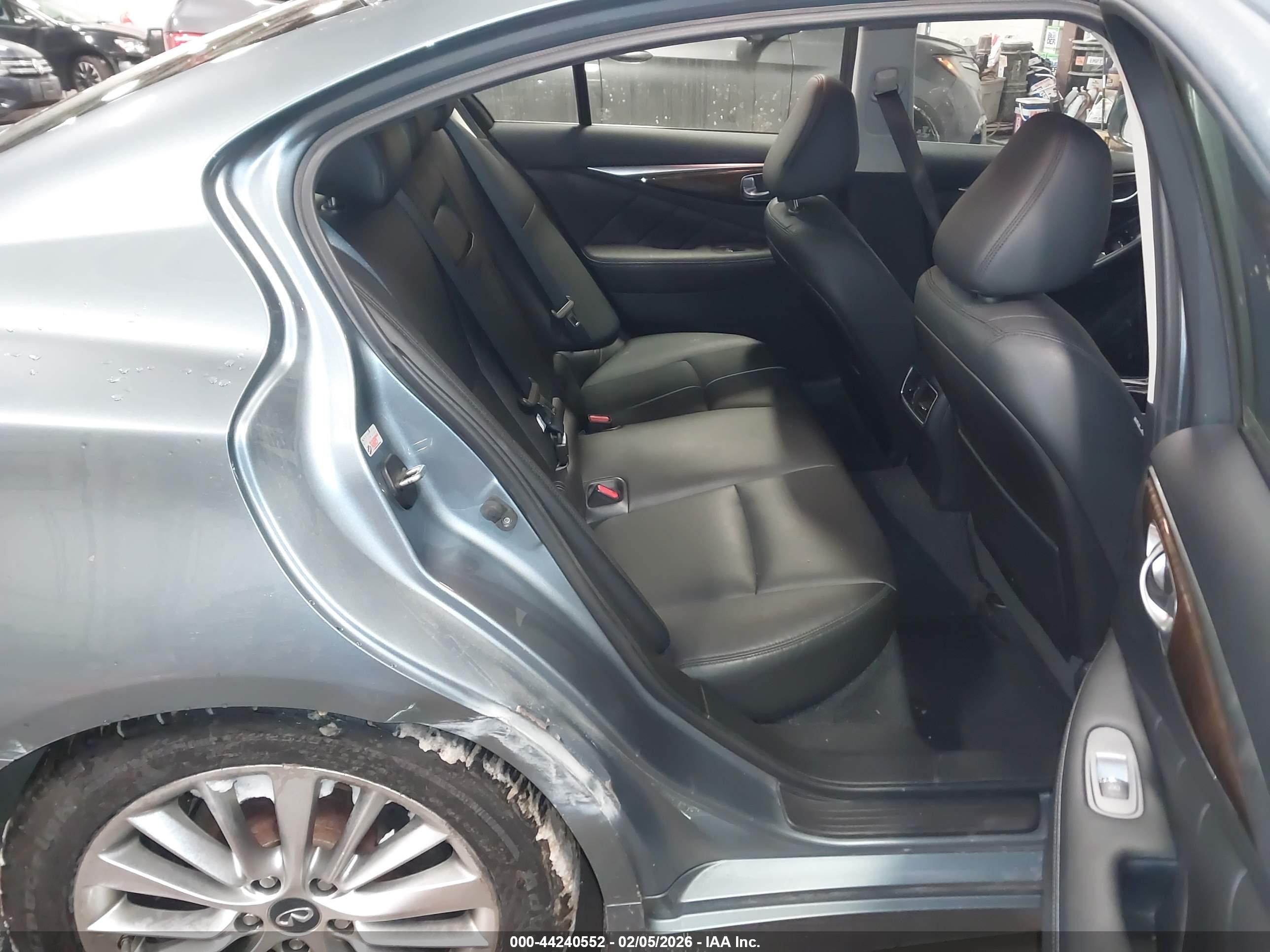 INFINITI Q50 image 8