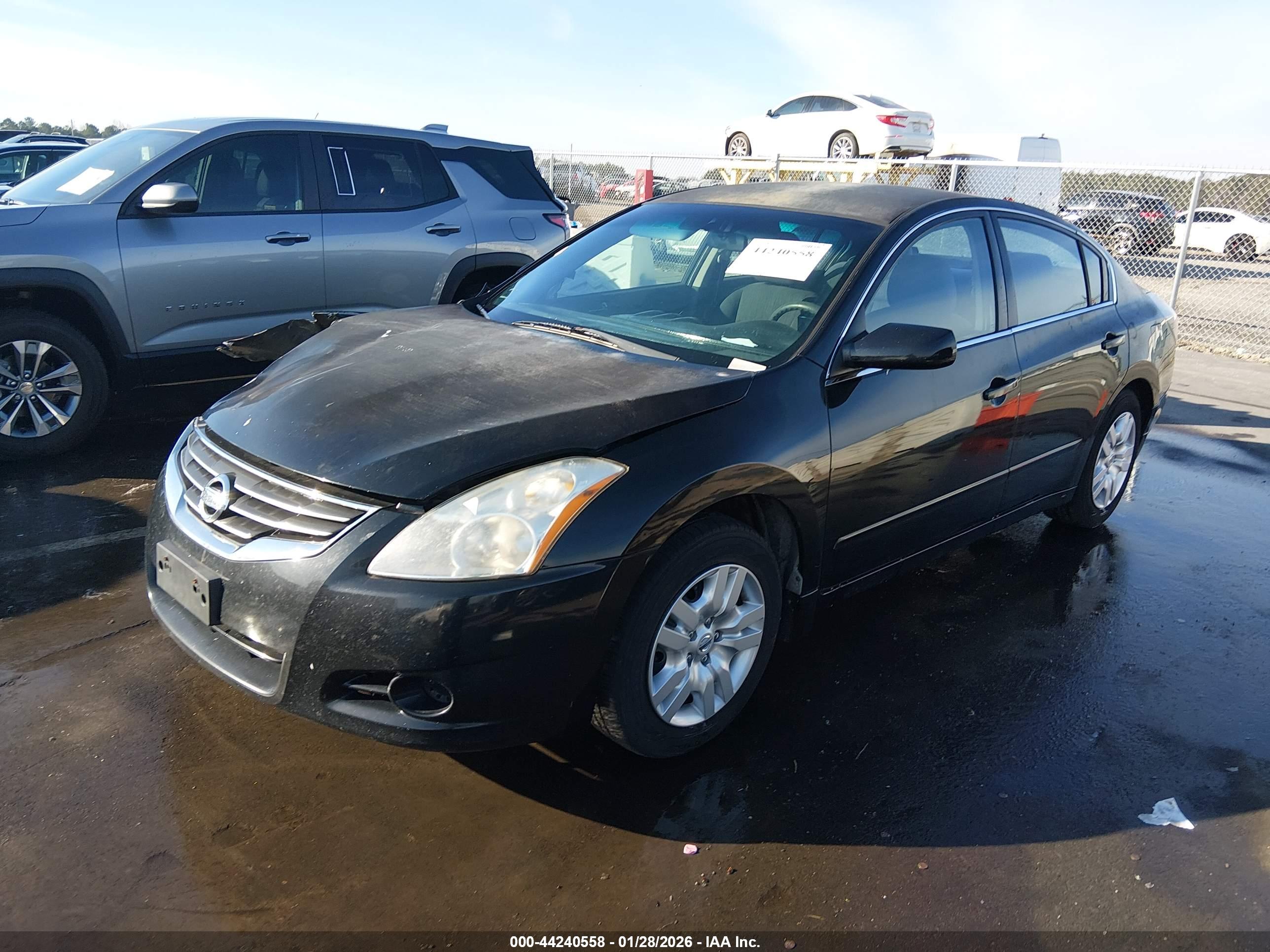 NISSAN ALTIMA image 2