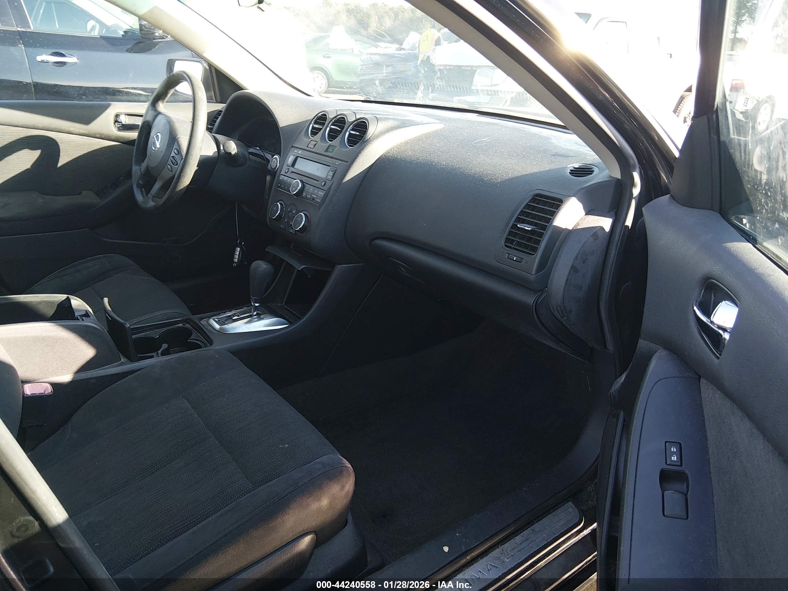 NISSAN ALTIMA image 5