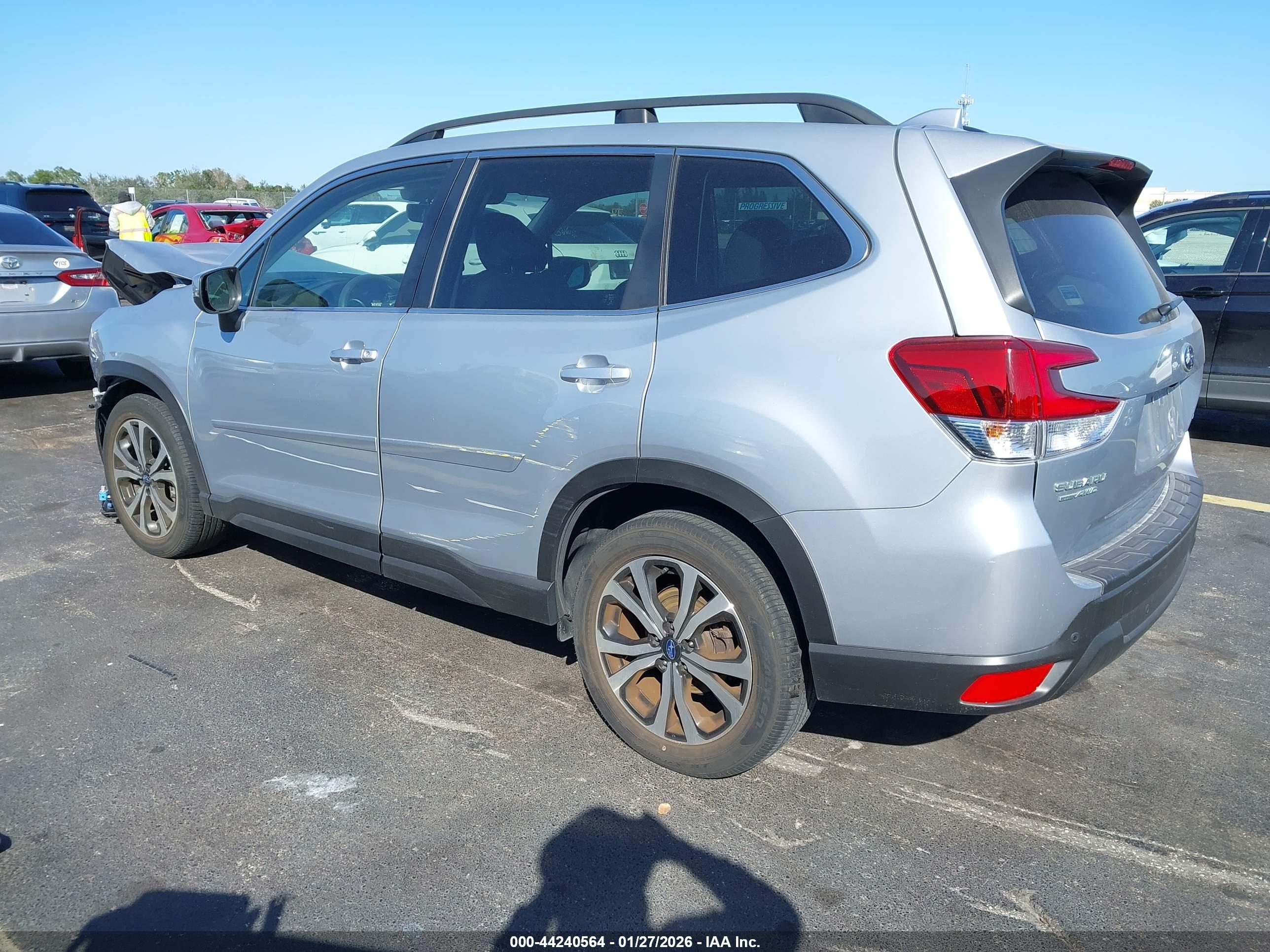 SUBARU FORESTER image 3