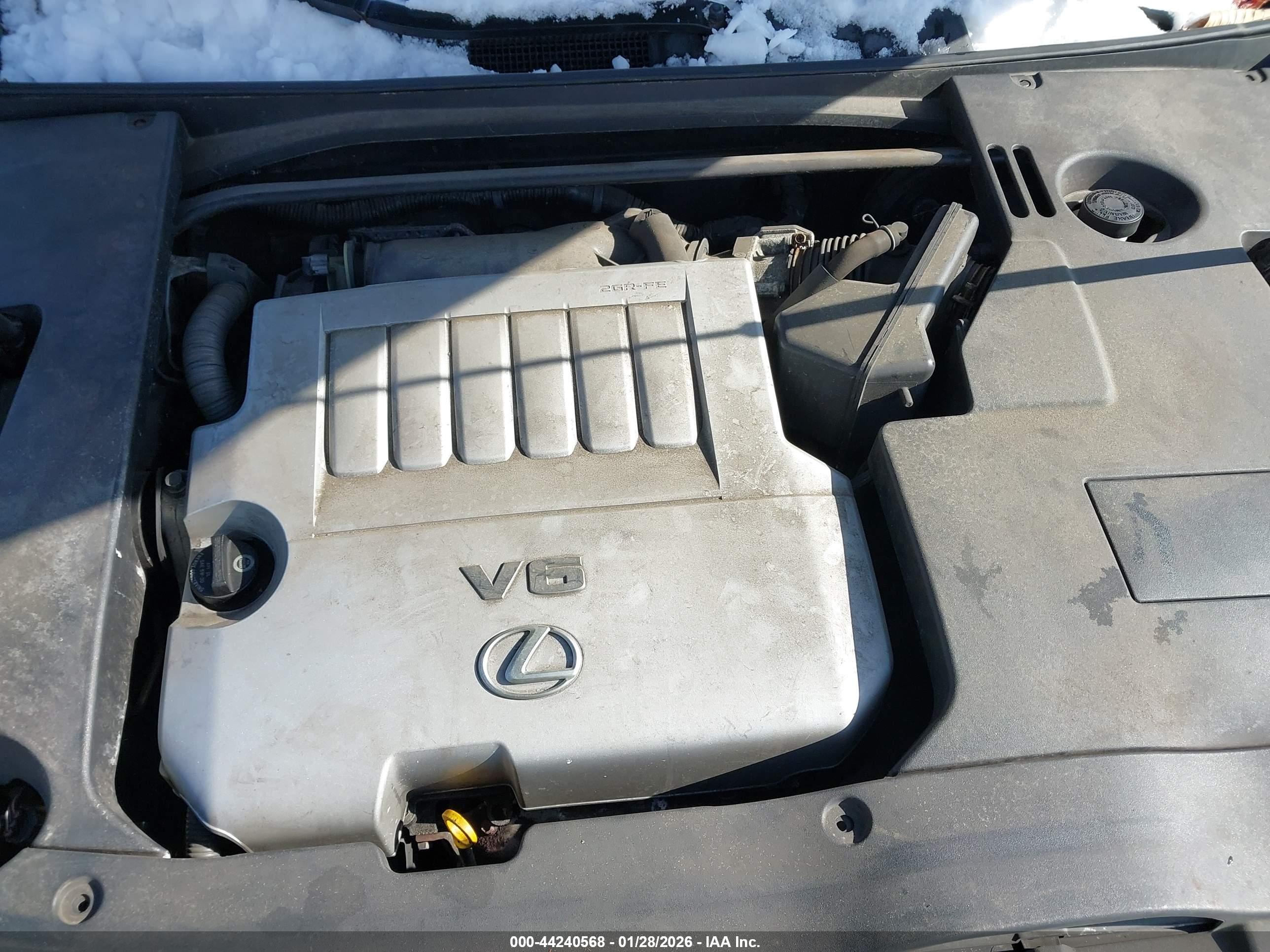 LEXUS ES image 10