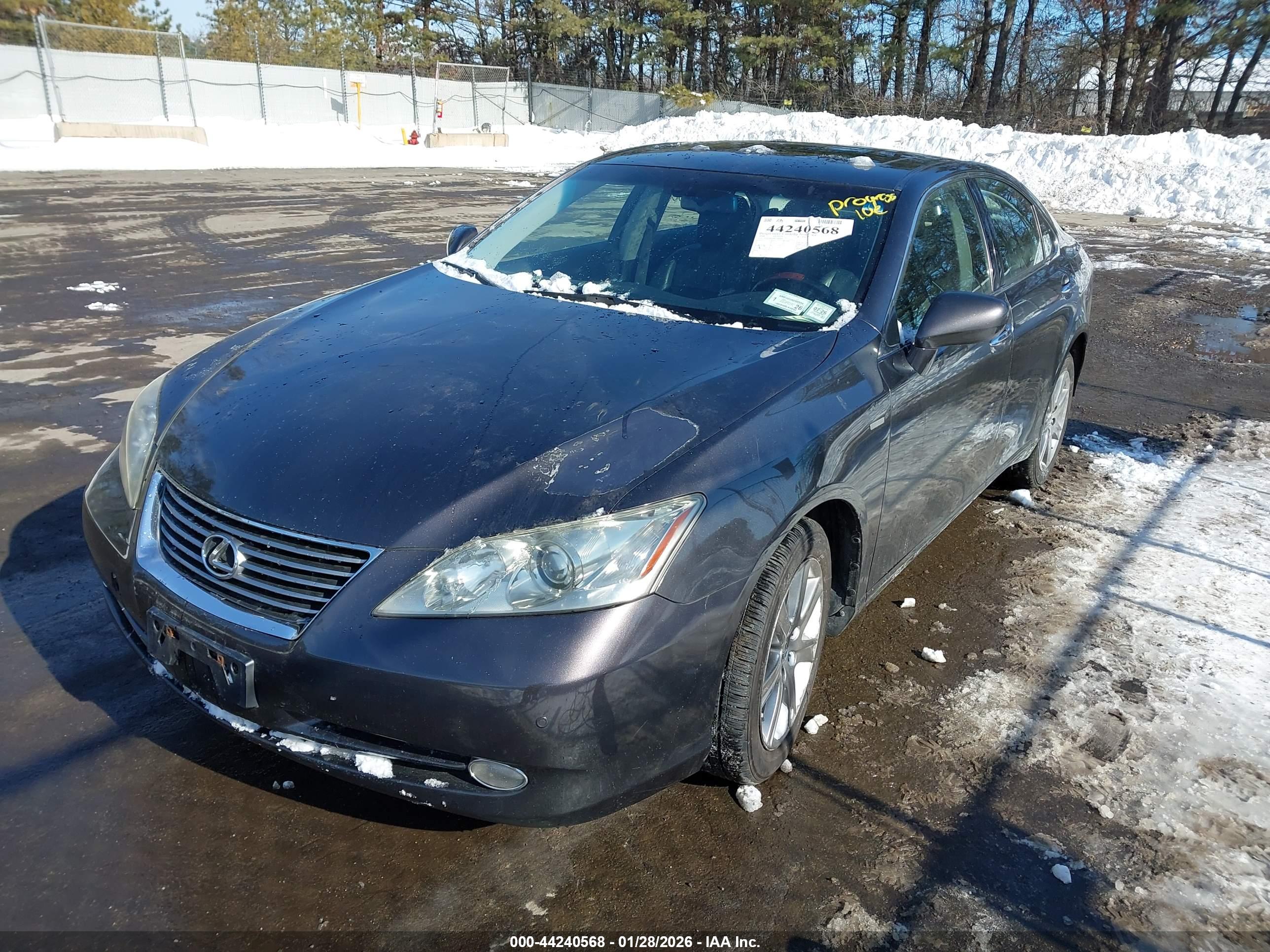 LEXUS ES image 2