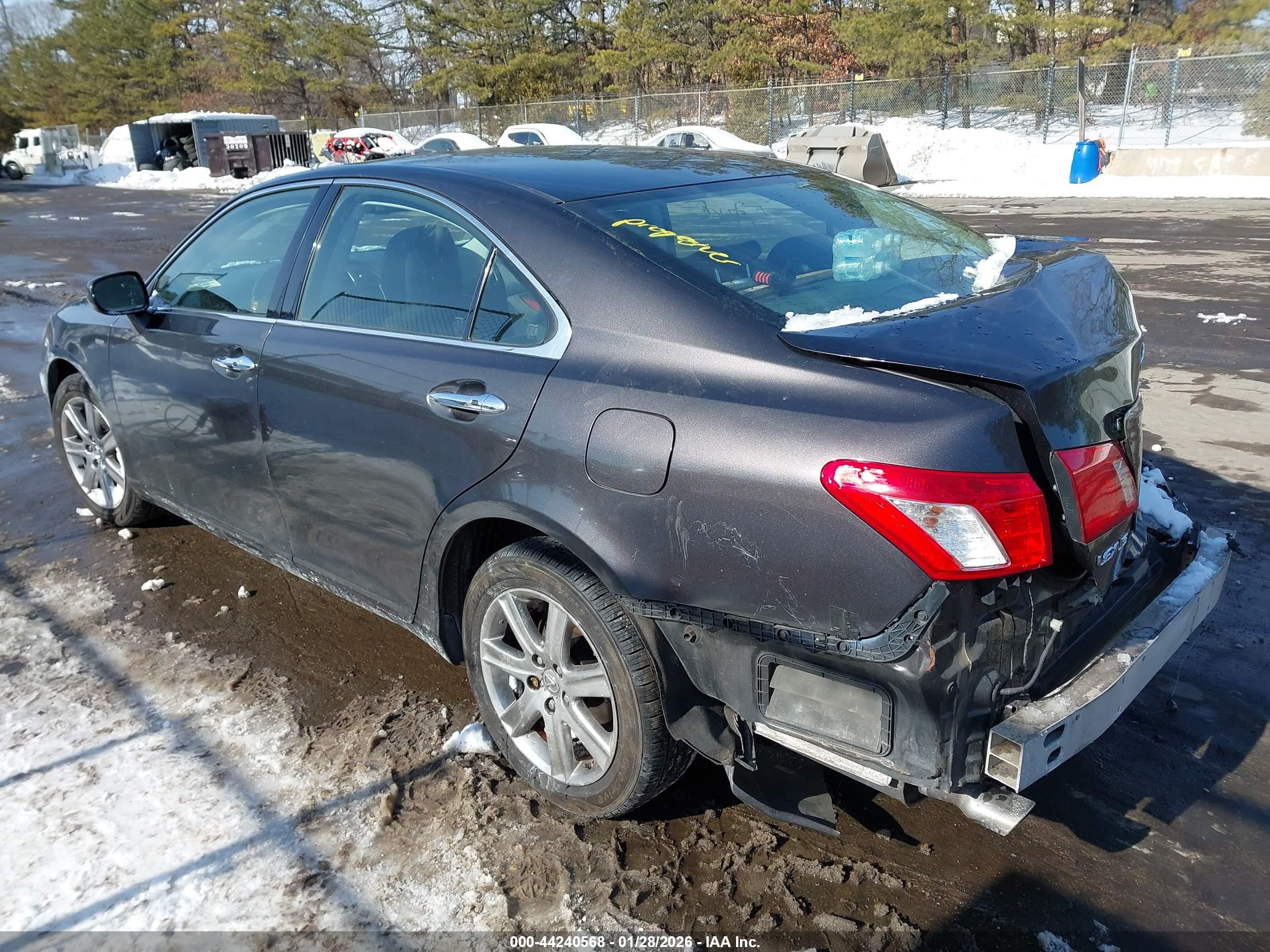 LEXUS ES image 3