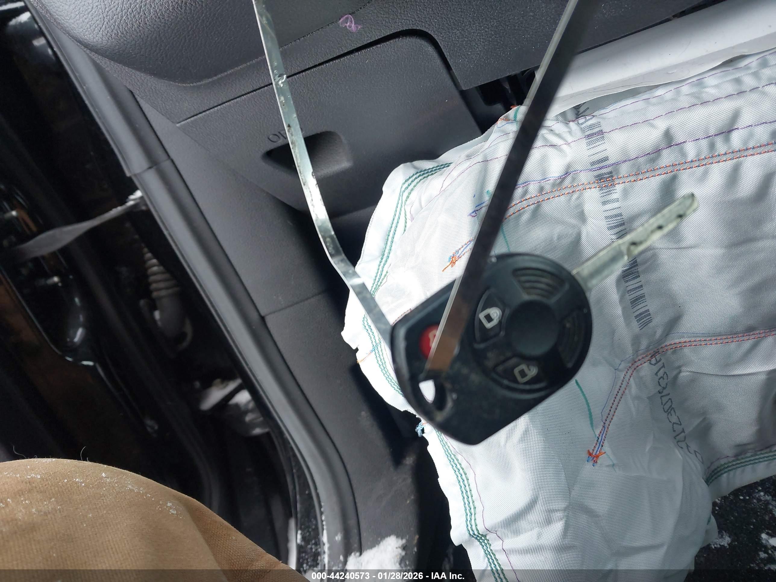 FORD ESCAPE image 11