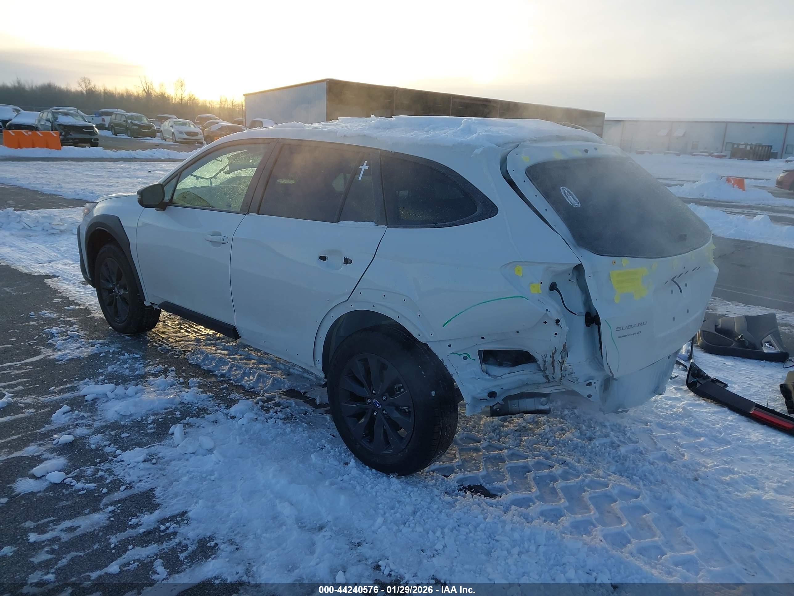 SUBARU OUTBACK image 3