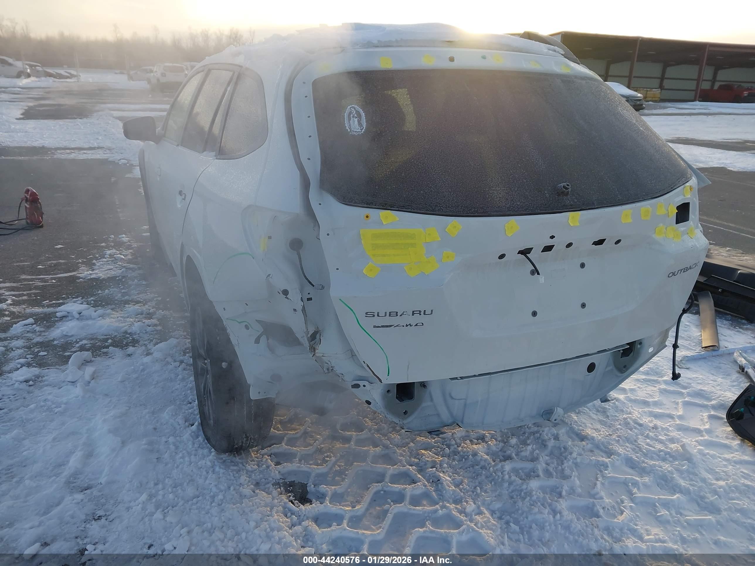 SUBARU OUTBACK image 6