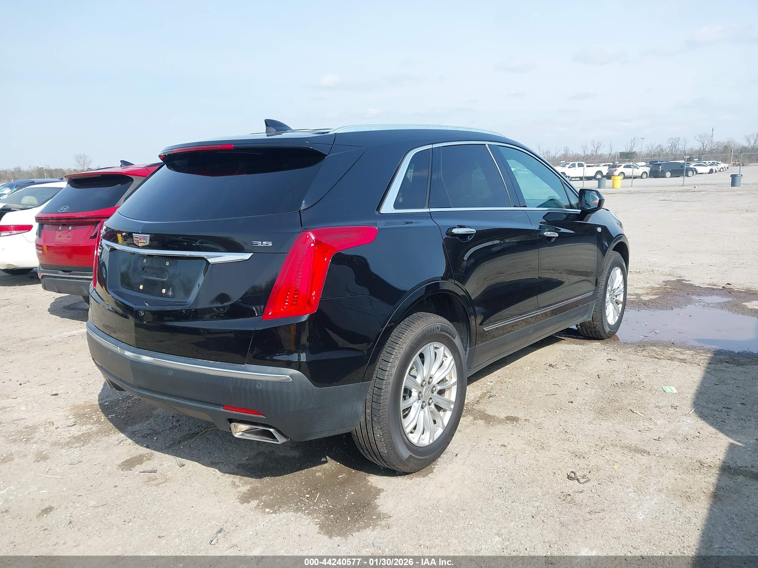 CADILLAC XT5 image 4
