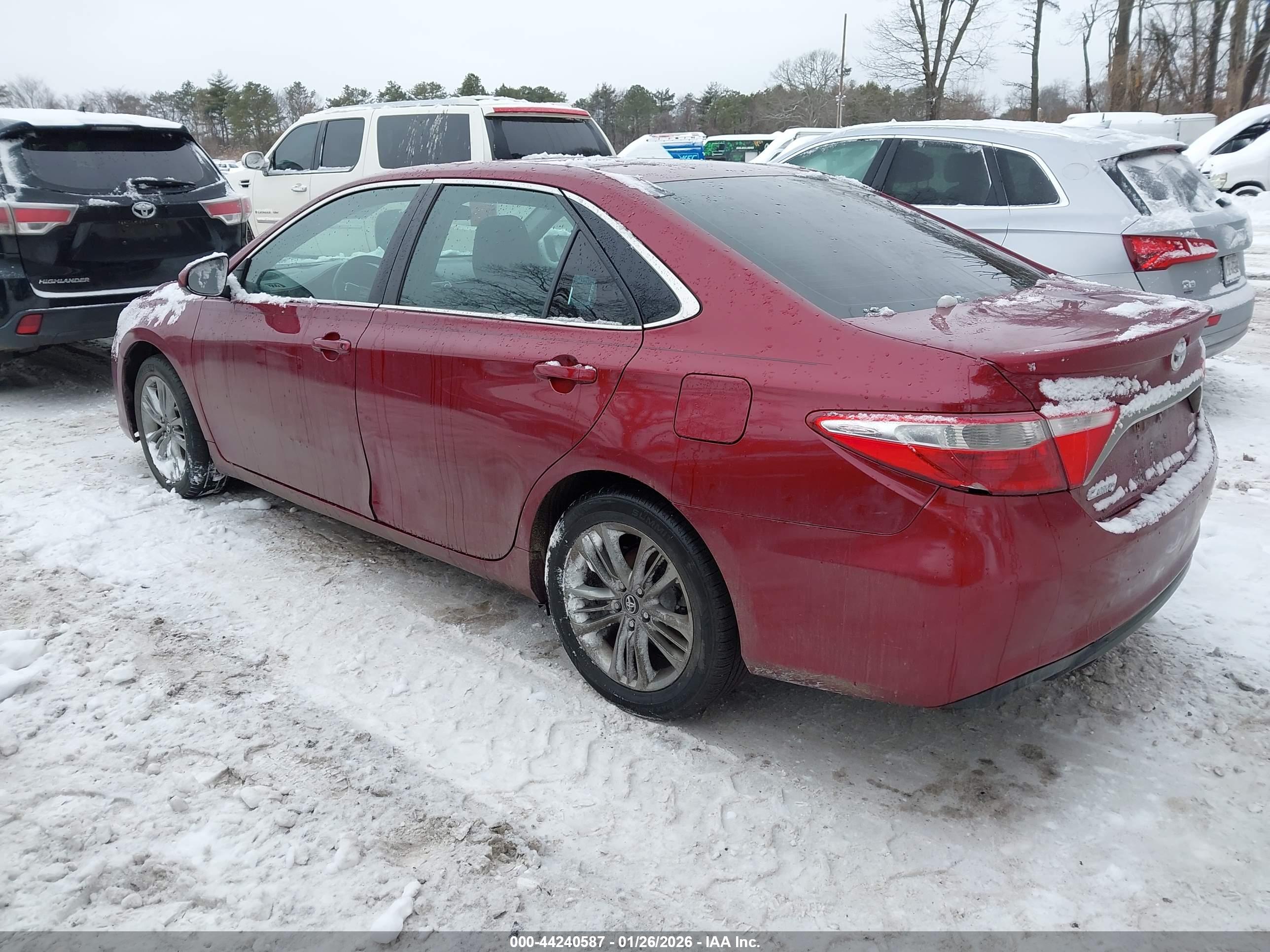 TOYOTA CAMRY image 3