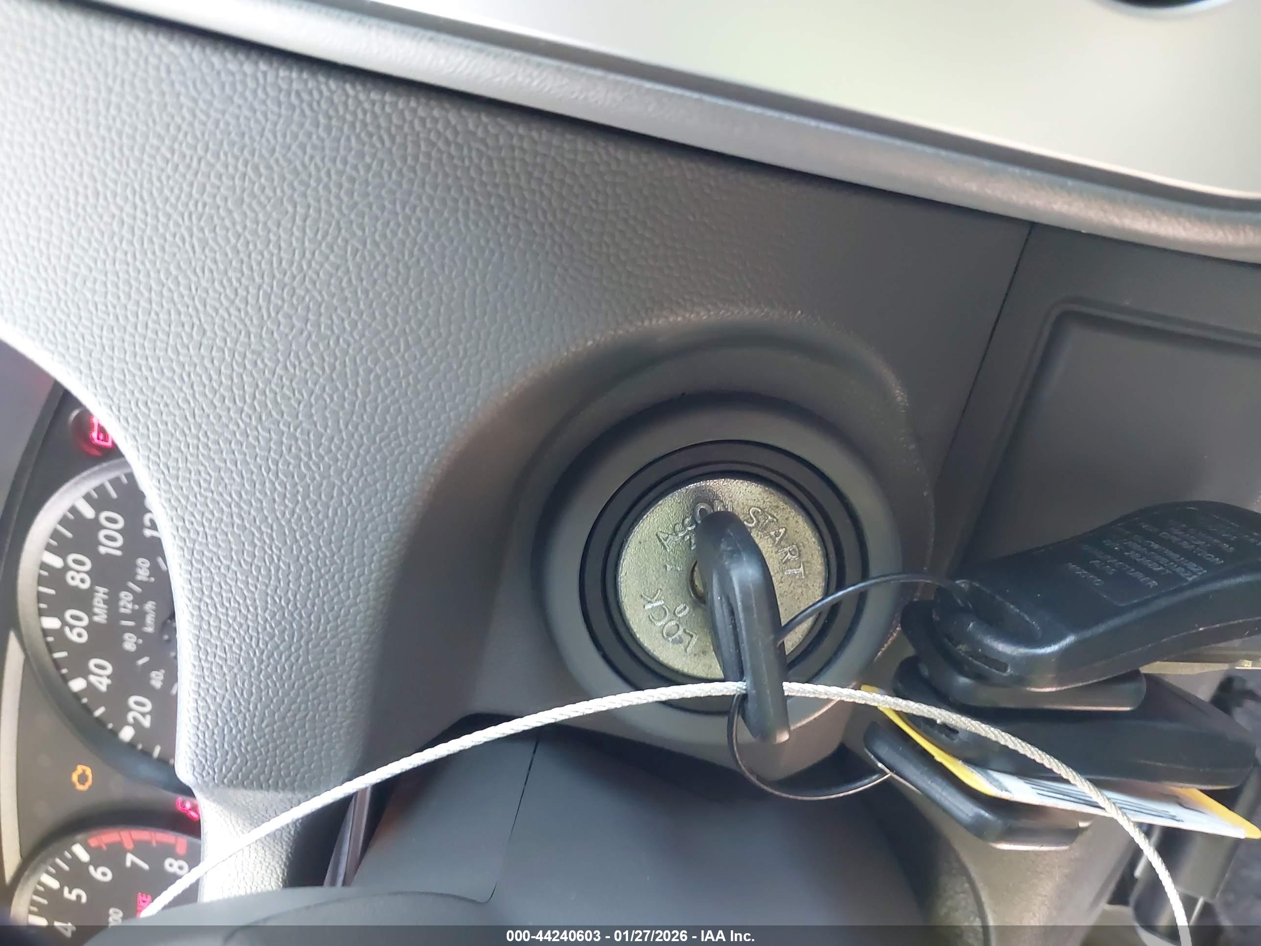 NISSAN FRONTIER image 11