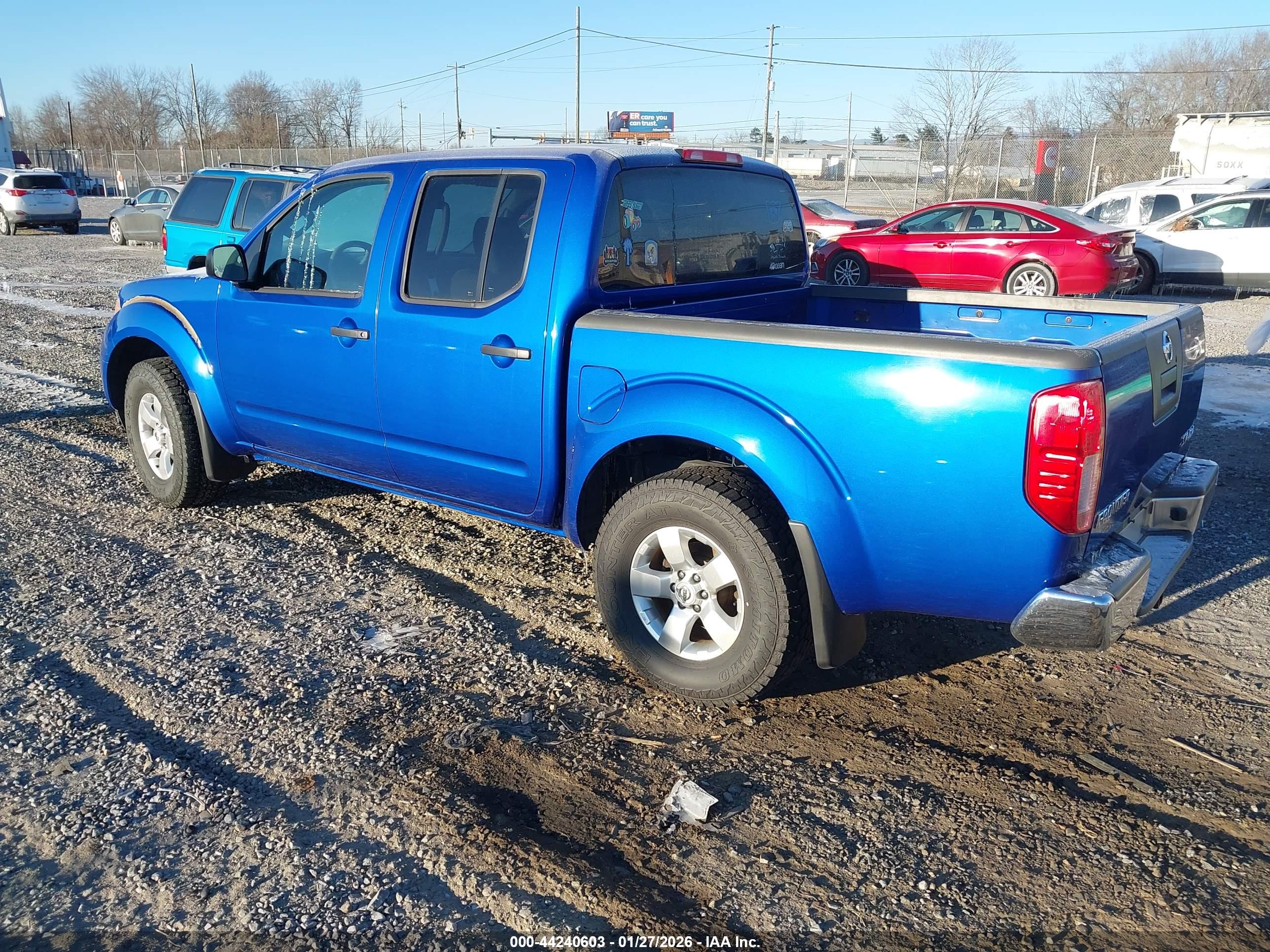 NISSAN FRONTIER image 3
