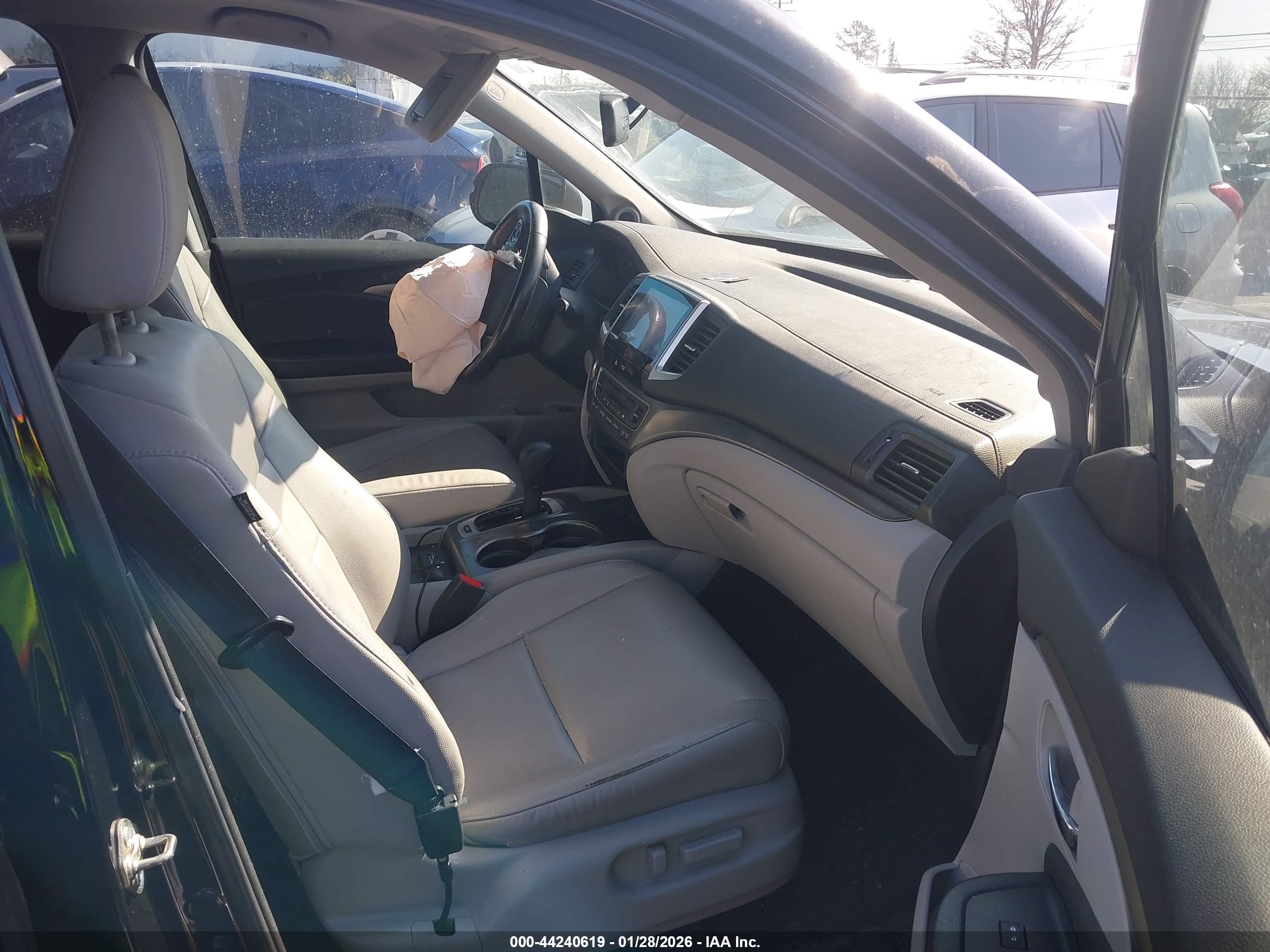 HONDA PILOT image 5