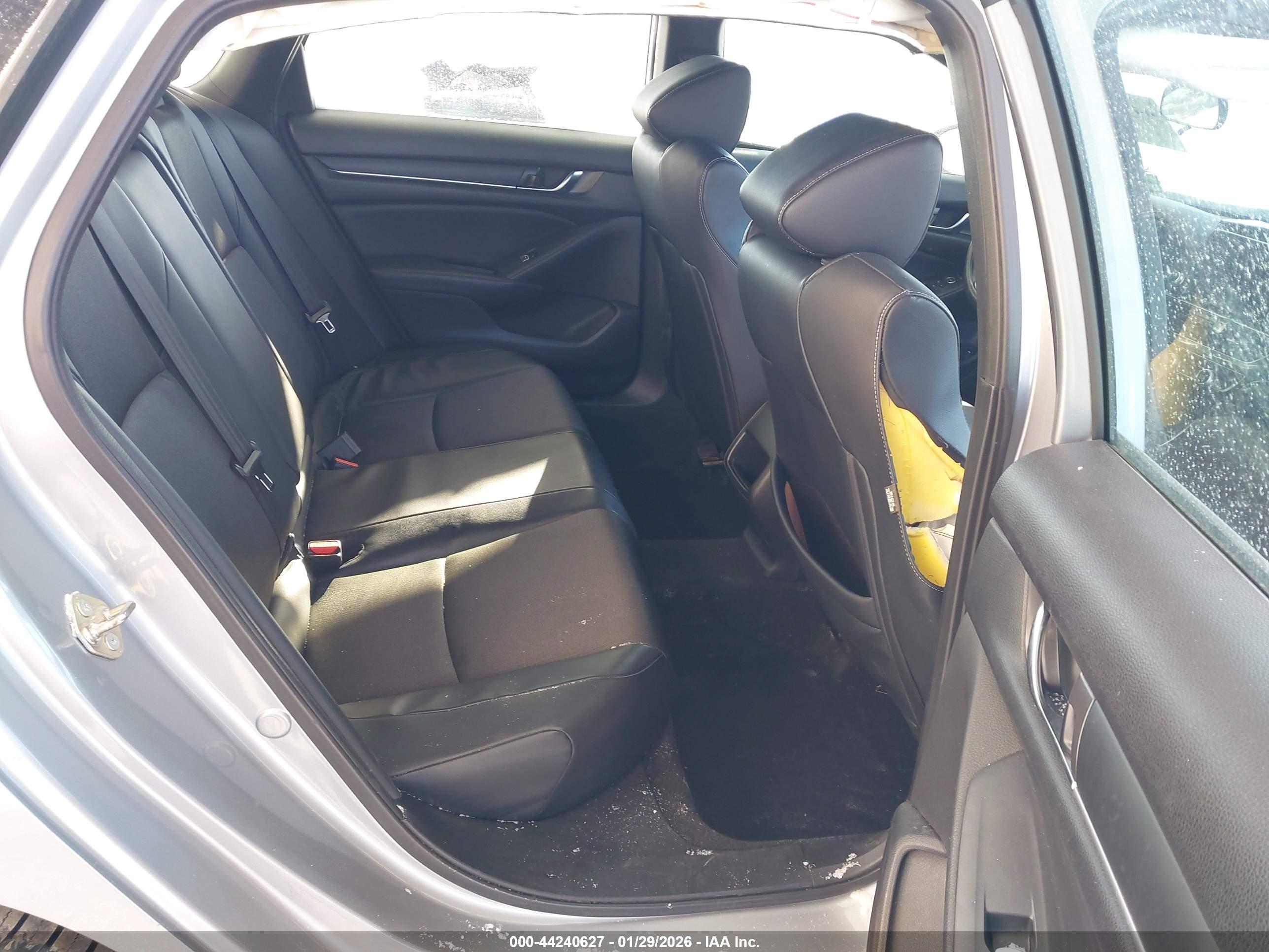 HONDA ACCORD image 8