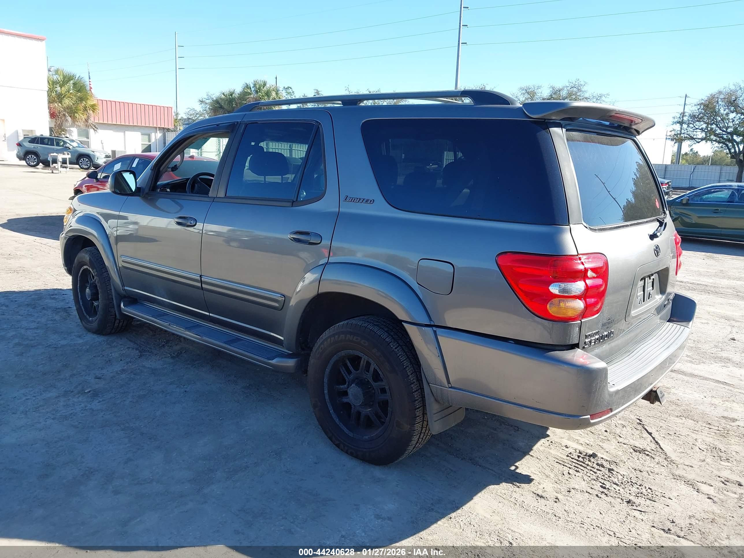 TOYOTA SEQUOIA image 3