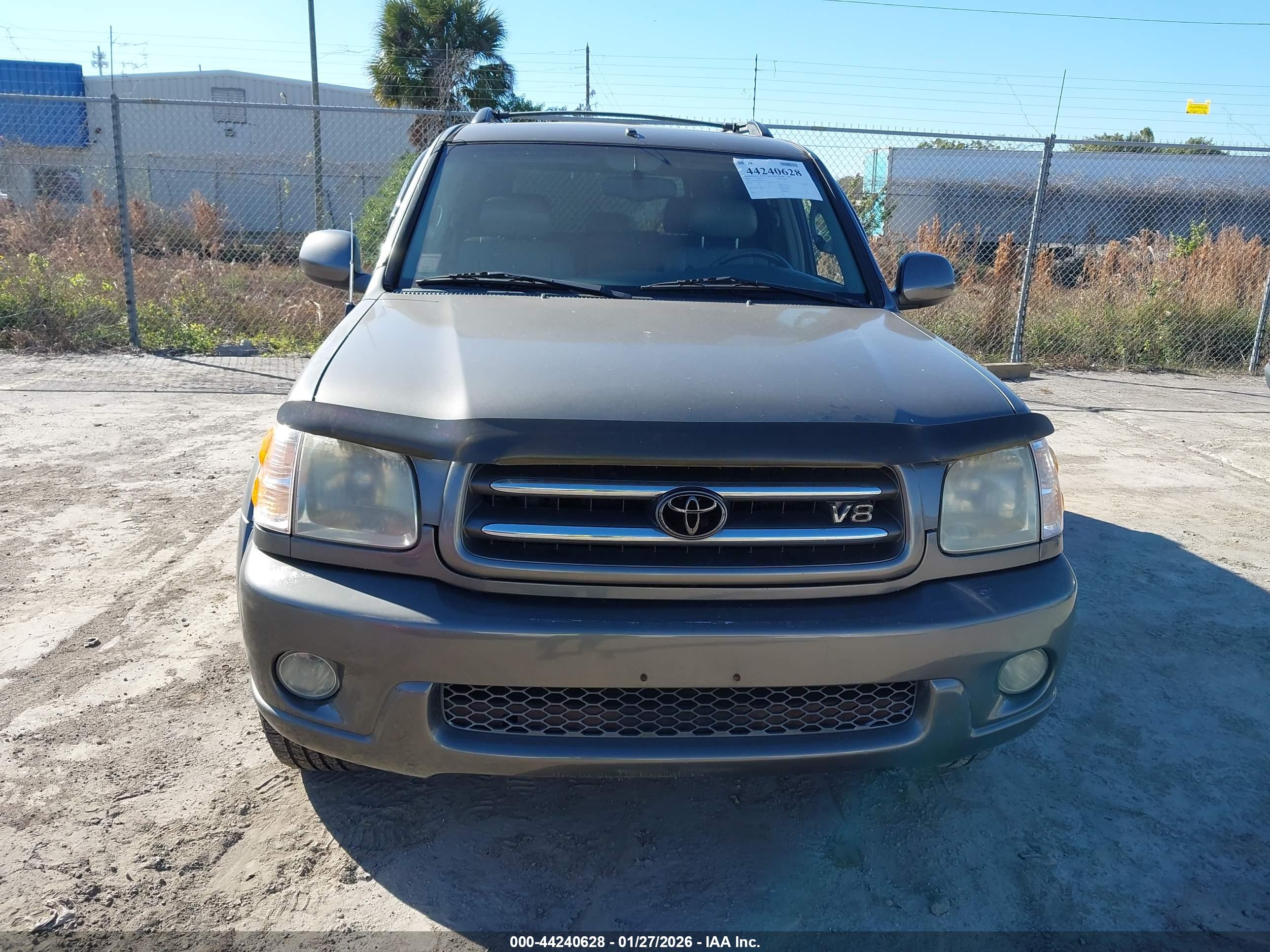 TOYOTA SEQUOIA image 6