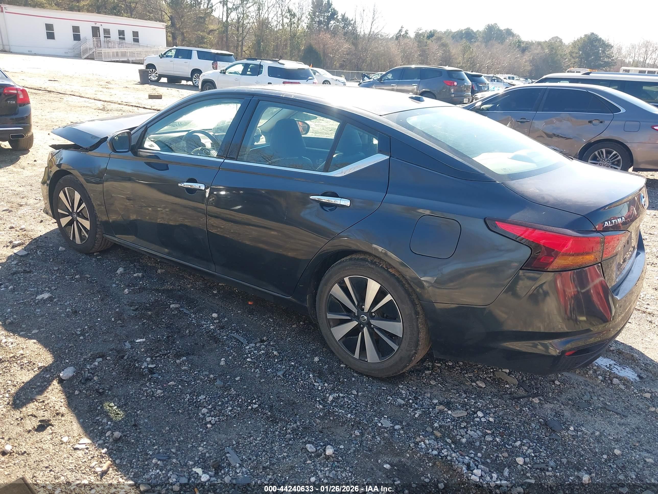 NISSAN ALTIMA image 3