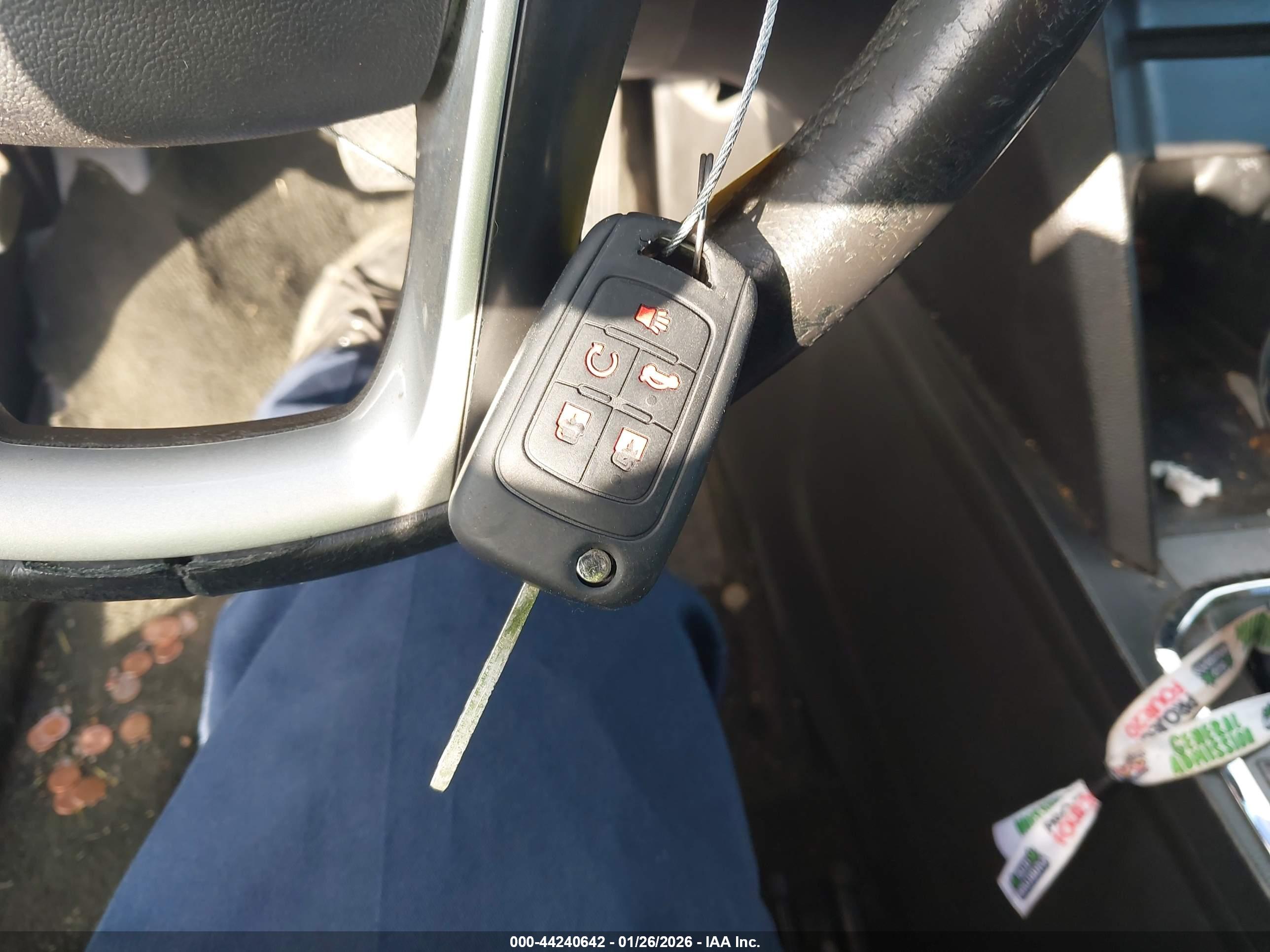 CHEVROLET EQUINOX image 11