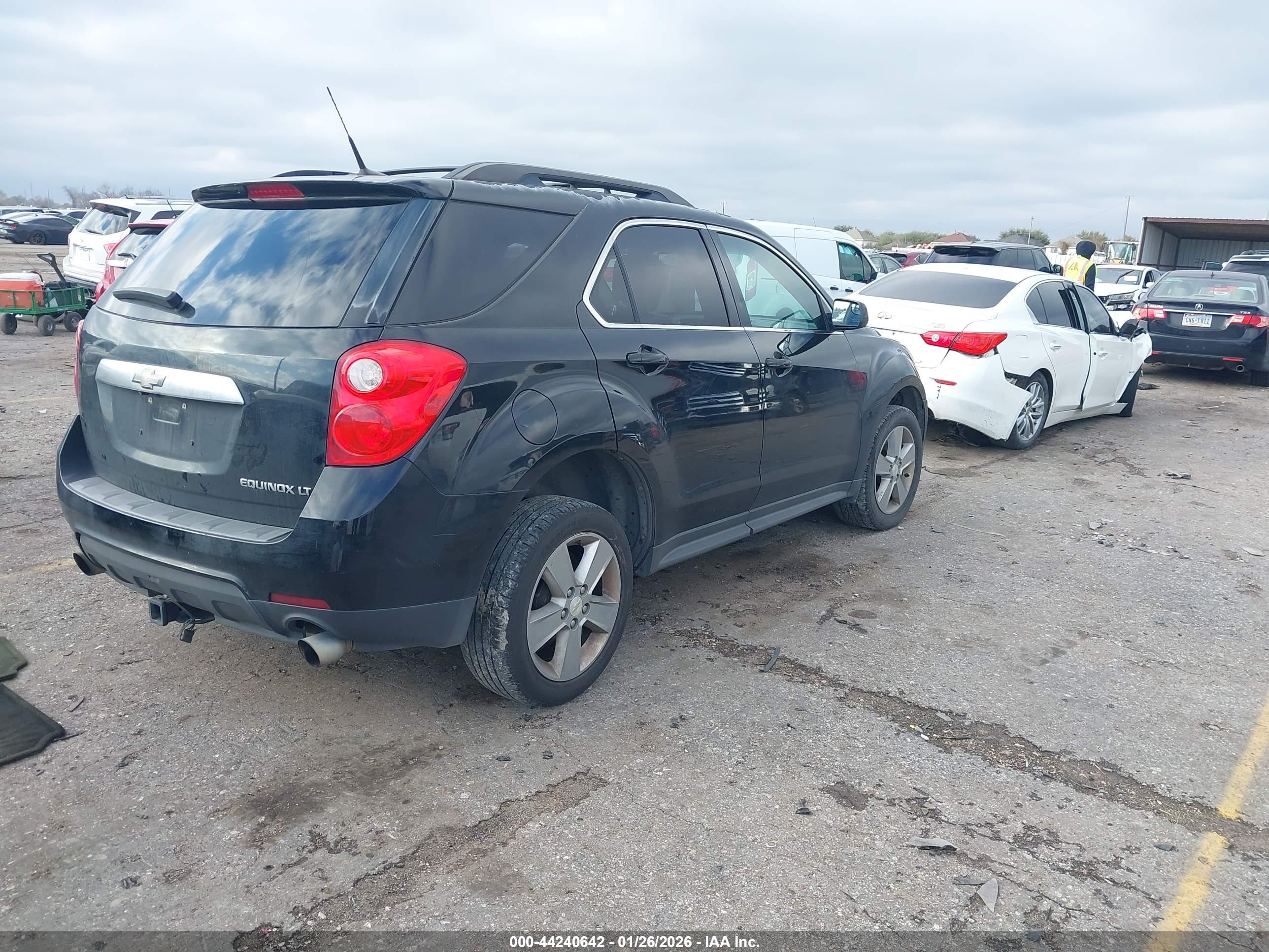 CHEVROLET EQUINOX image 4