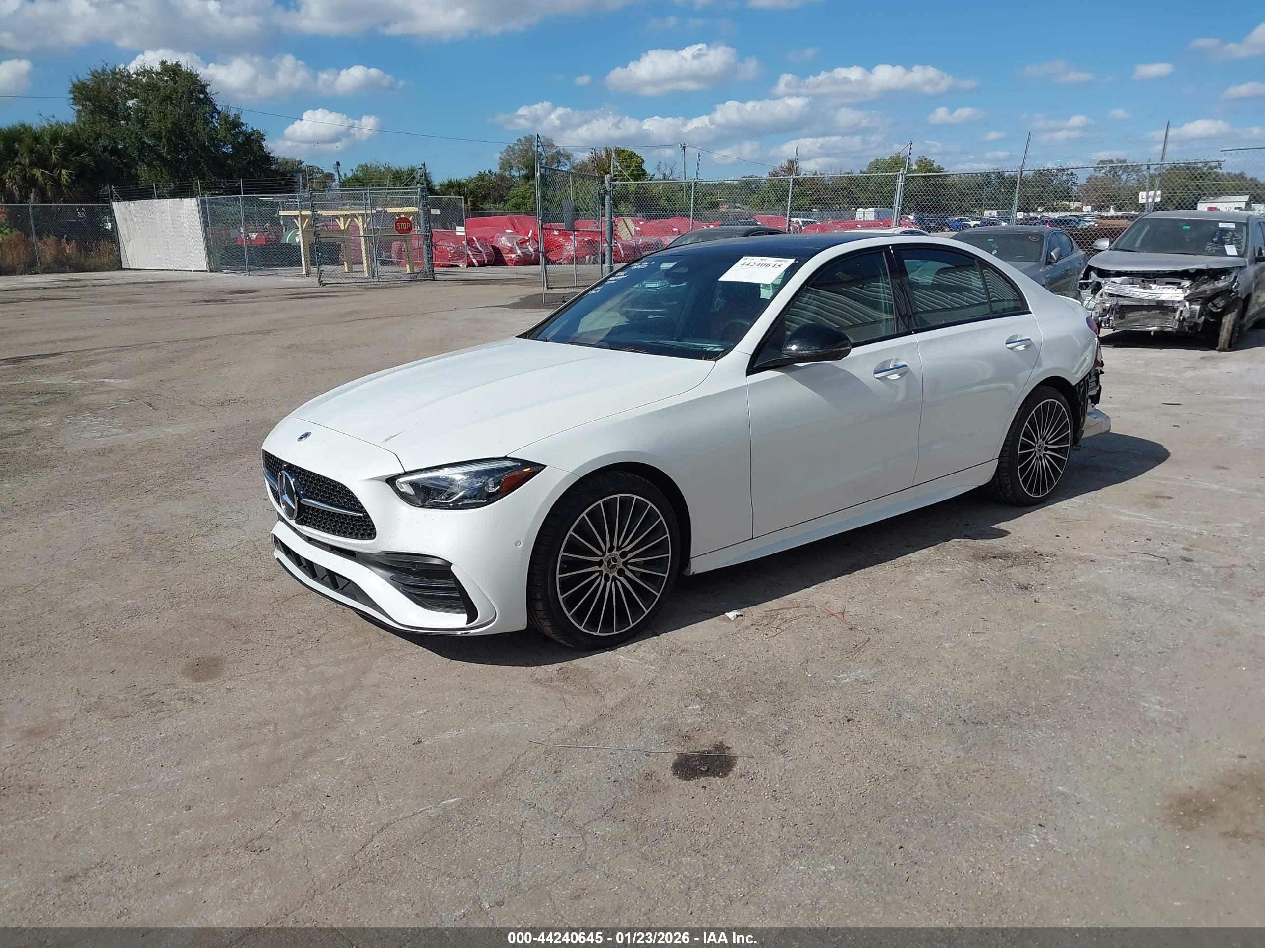 MERCEDES-BENZ C image 2