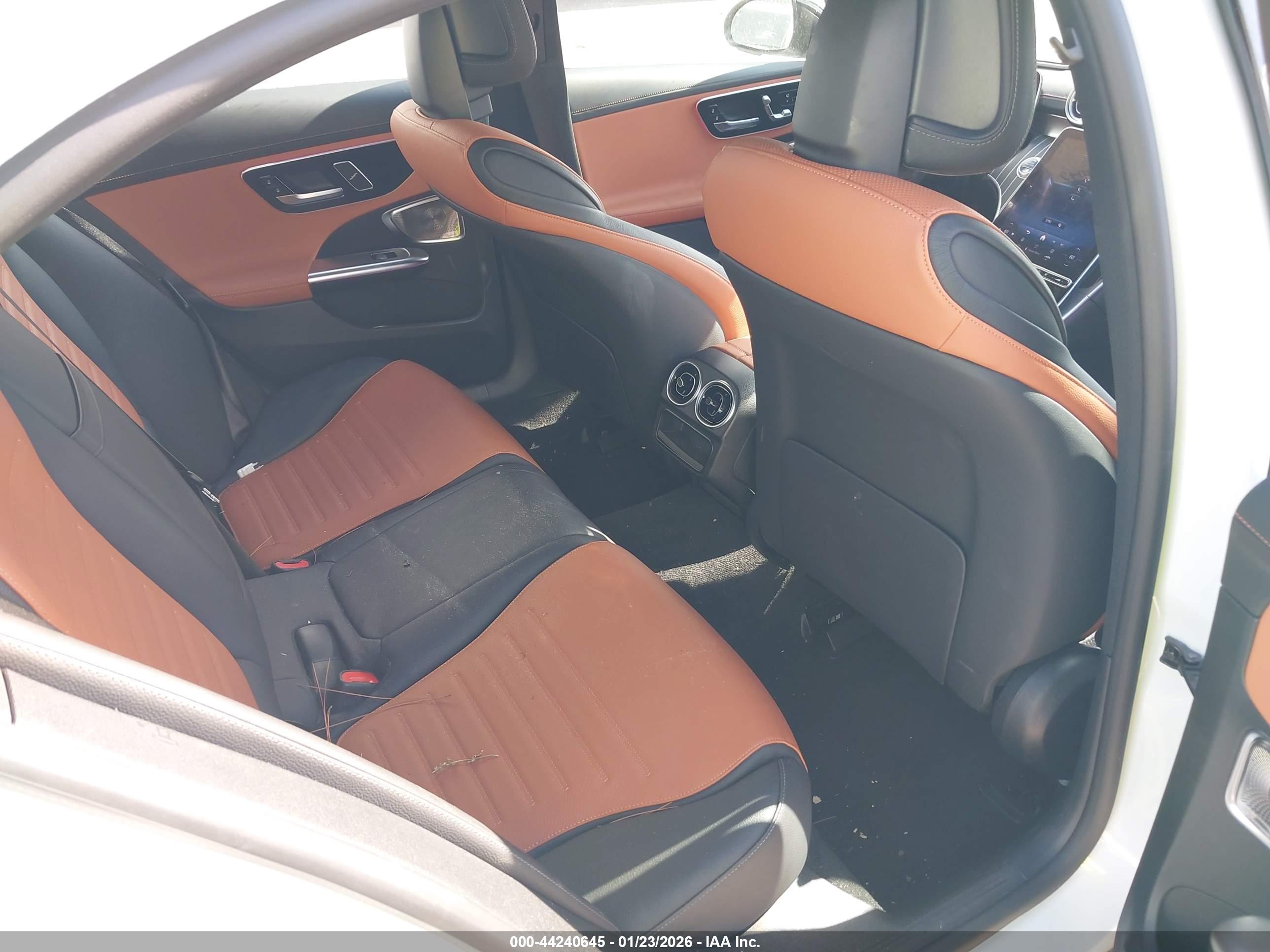 MERCEDES-BENZ C image 8