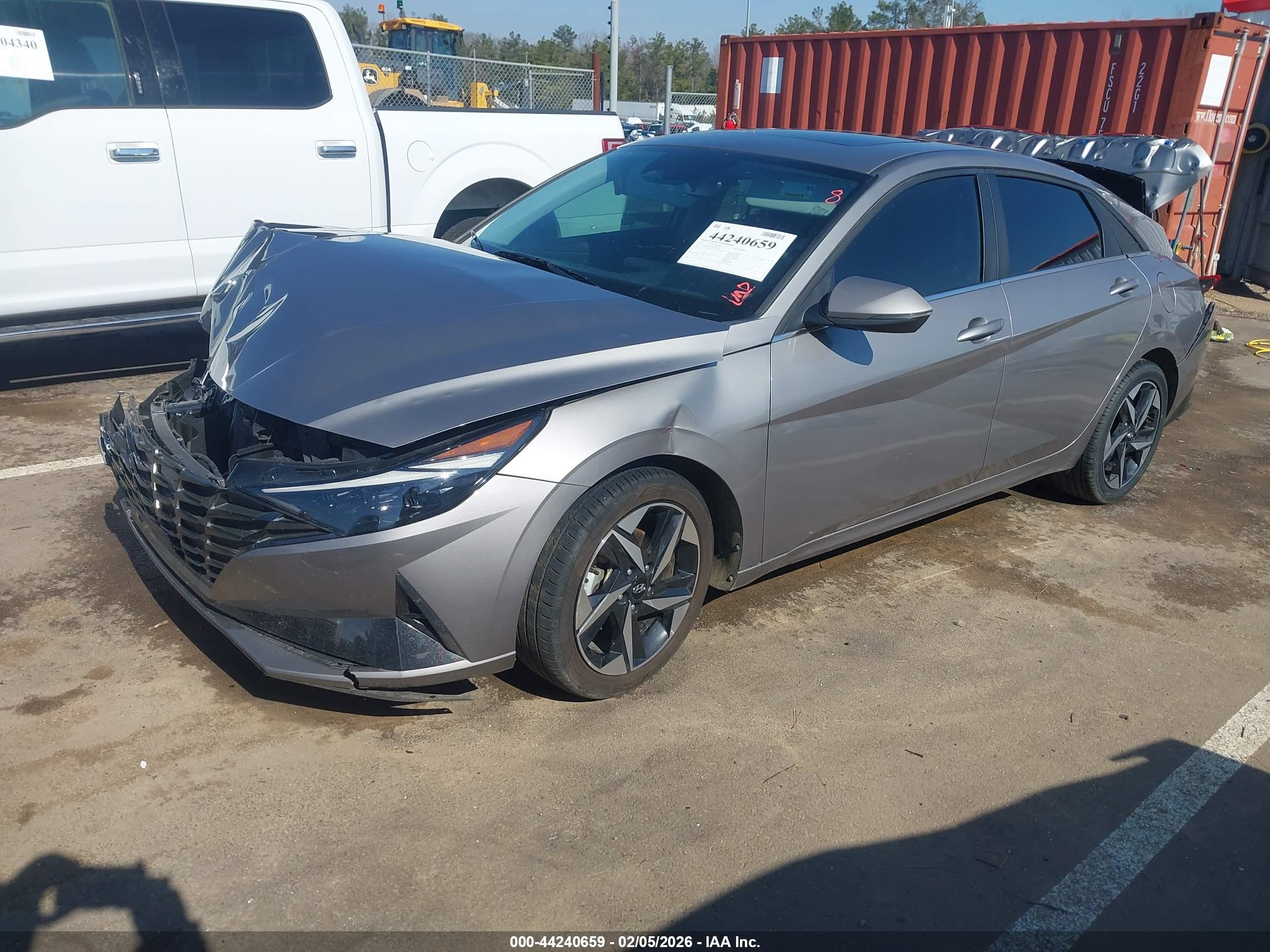 HYUNDAI ELANTRA image 2