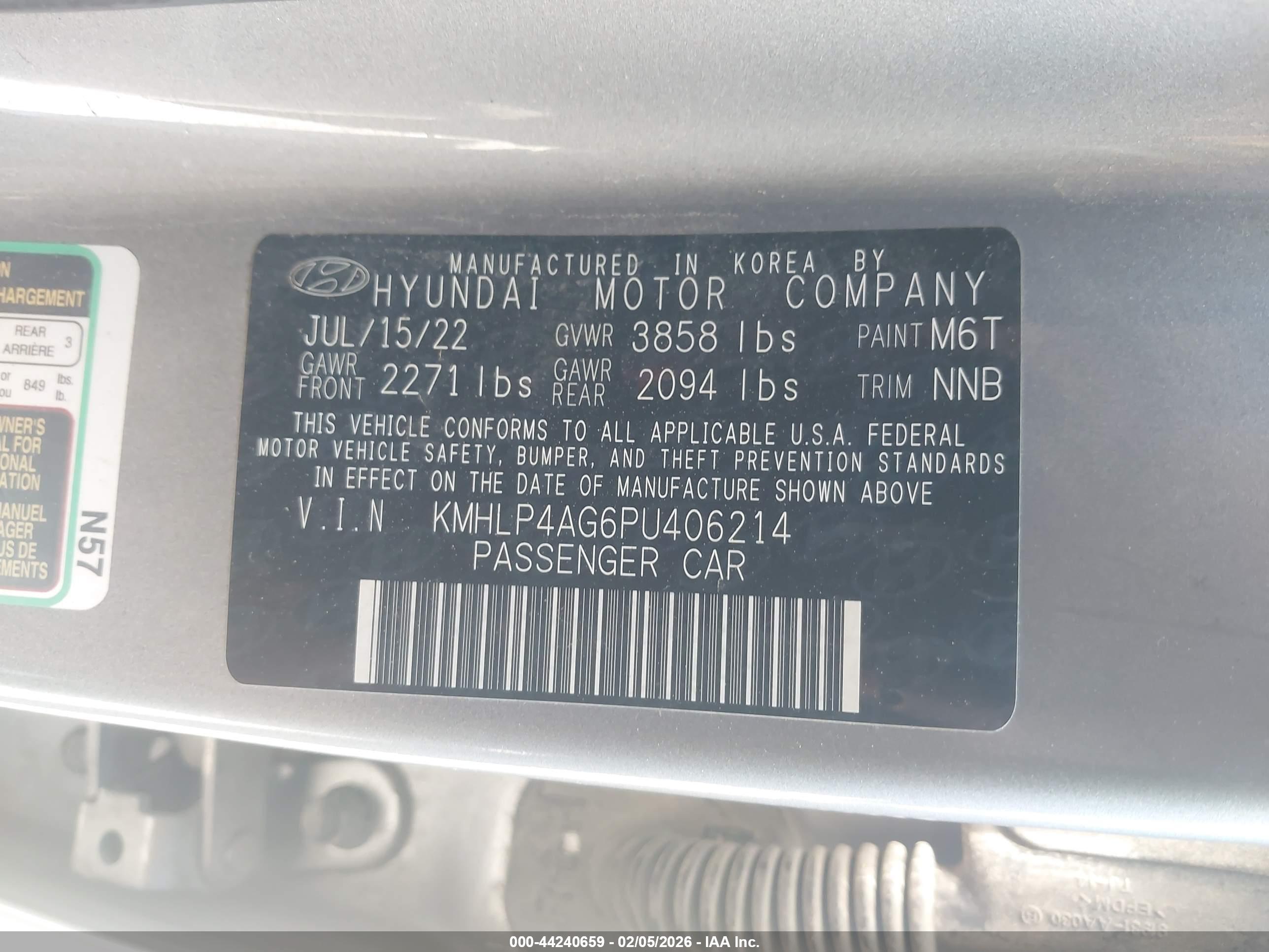 HYUNDAI ELANTRA image 9