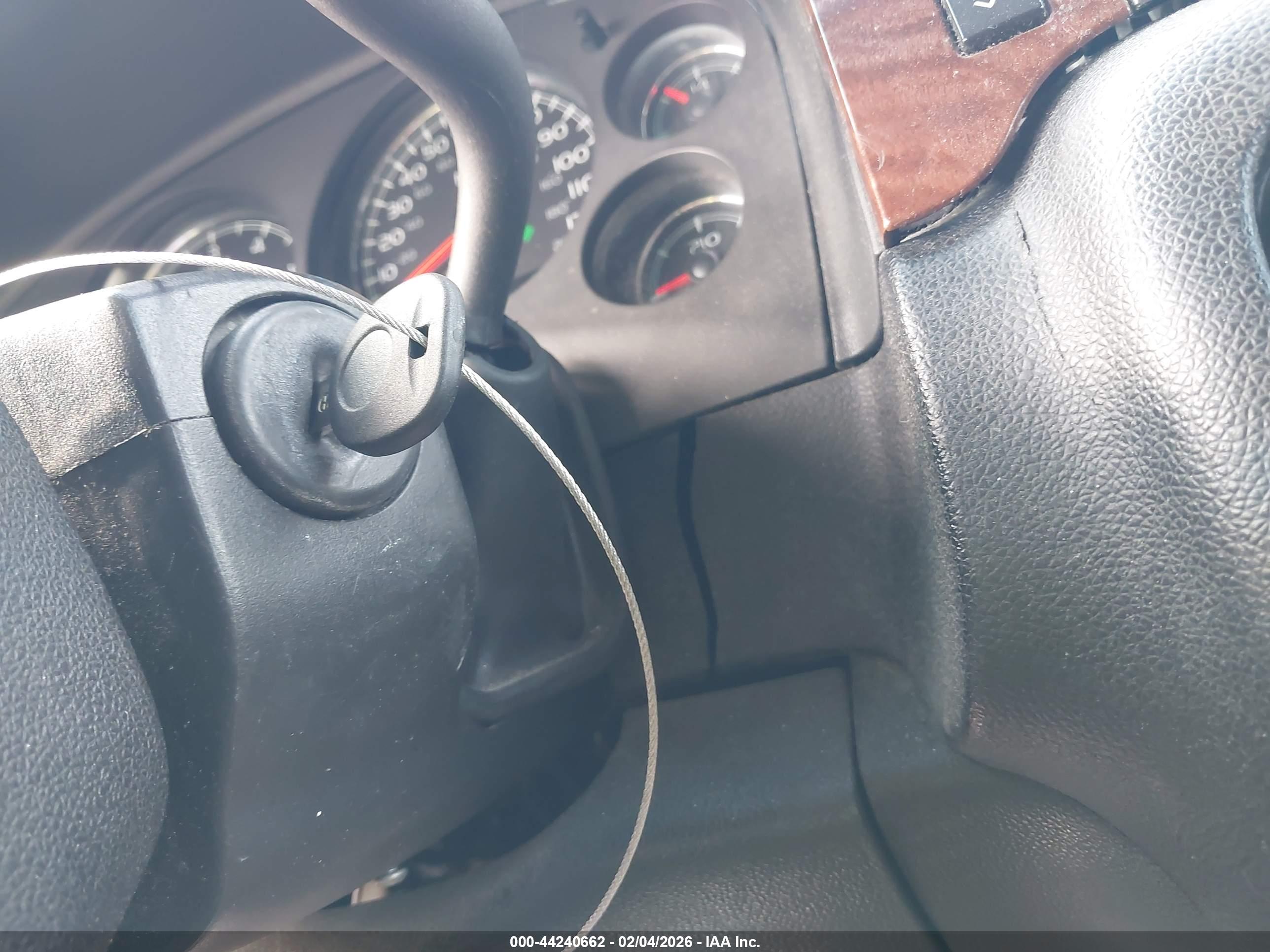 GMC YUKON image 11