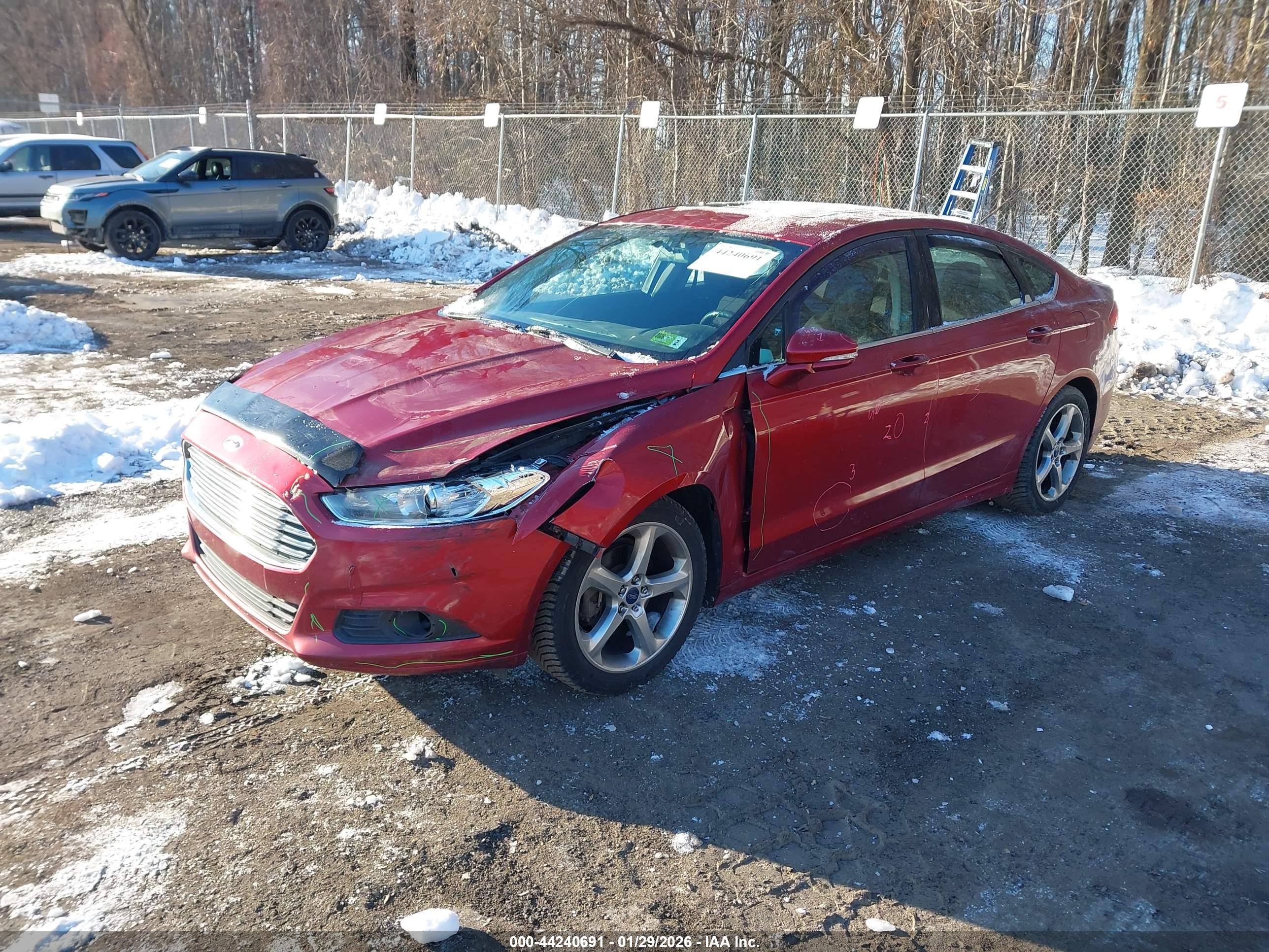 FORD FUSION image 2