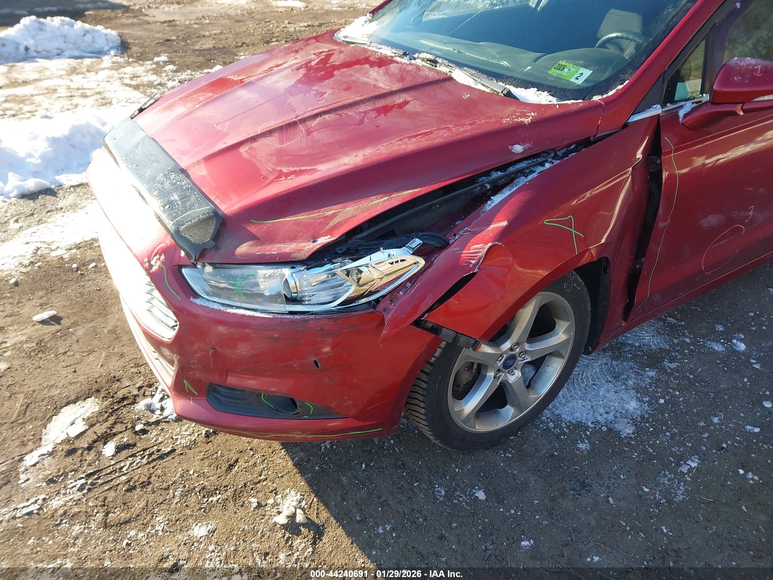 FORD FUSION image 6