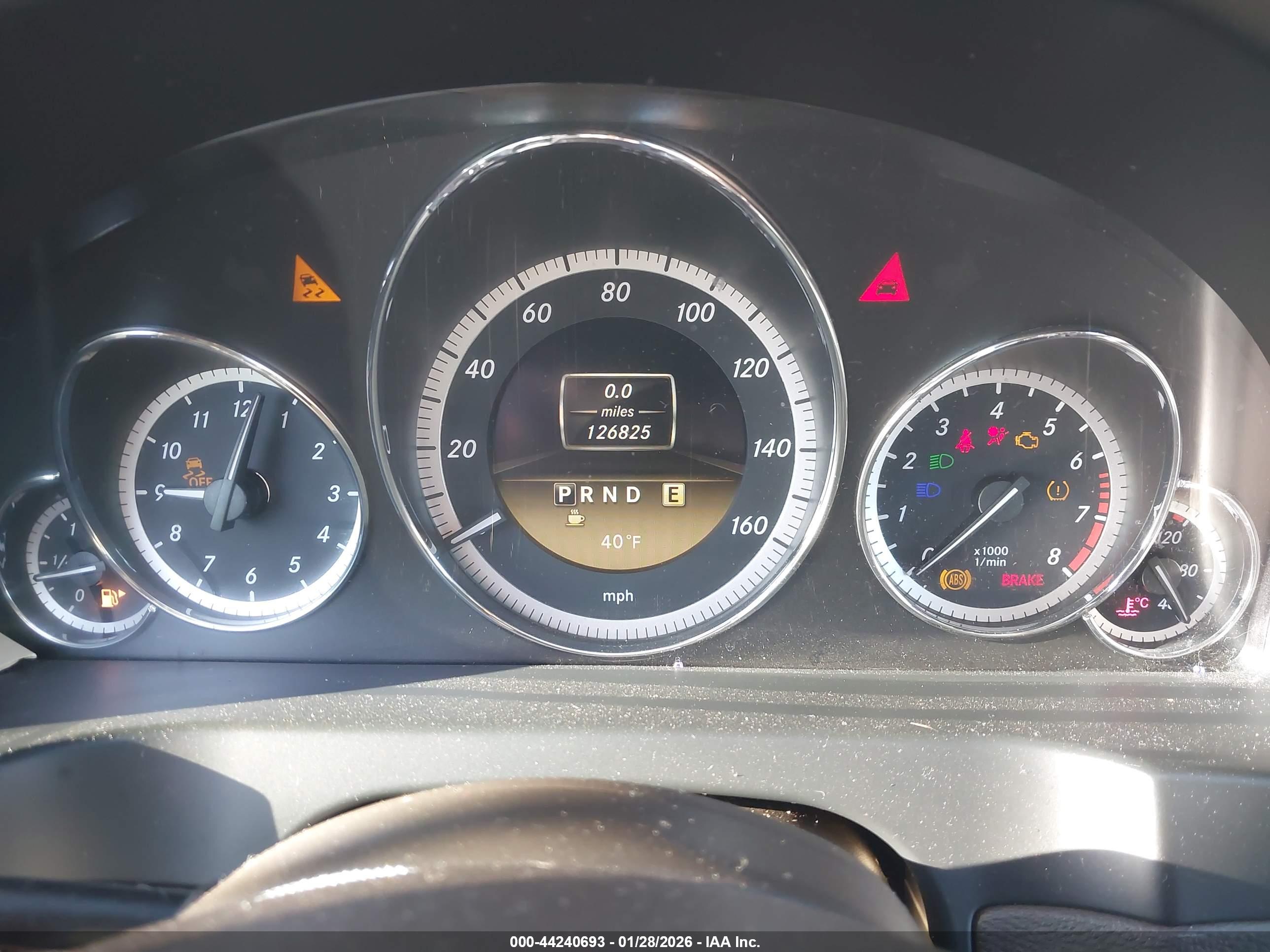 MERCEDES-BENZ E image 7