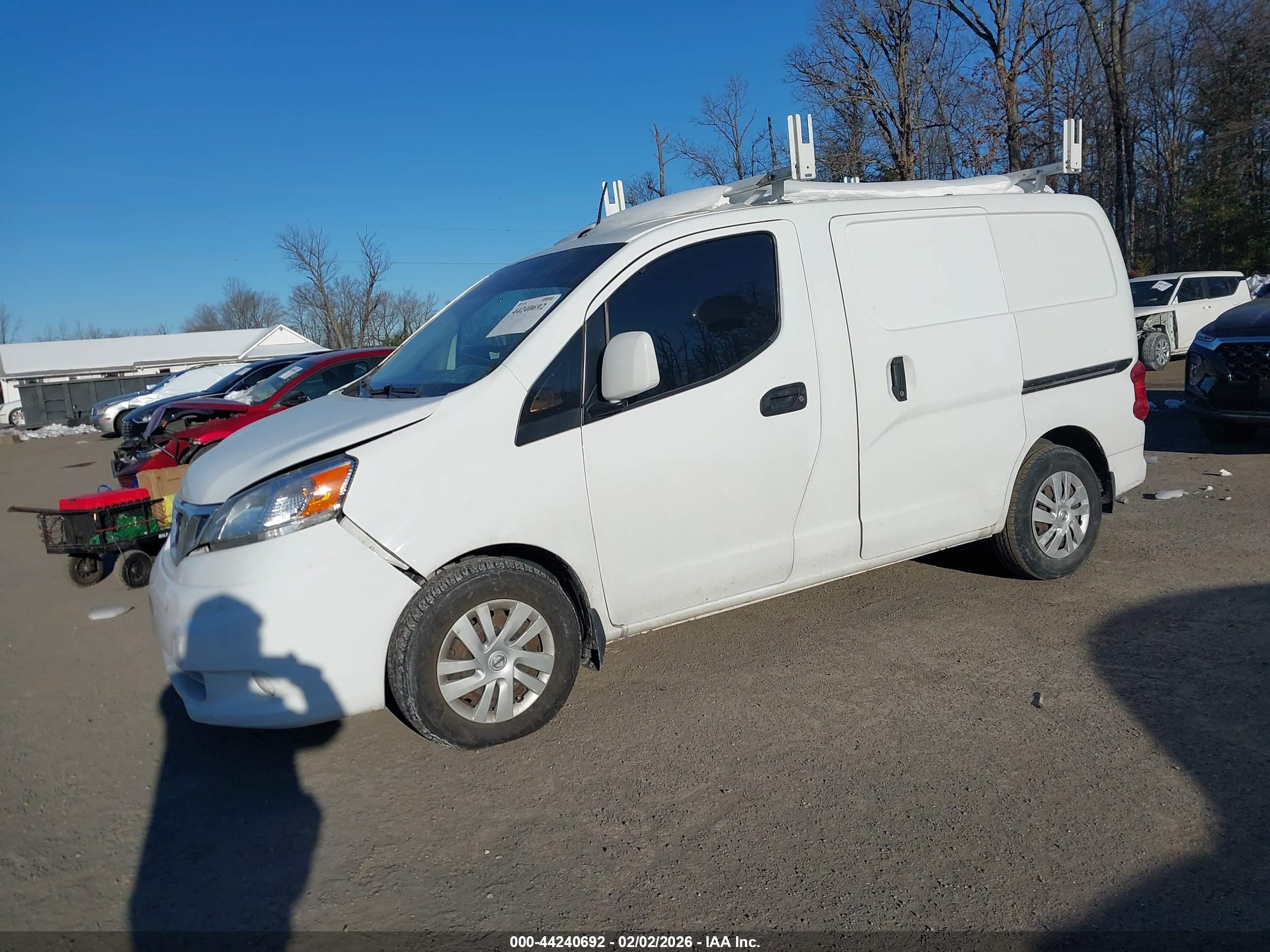 NISSAN NV200 image 2