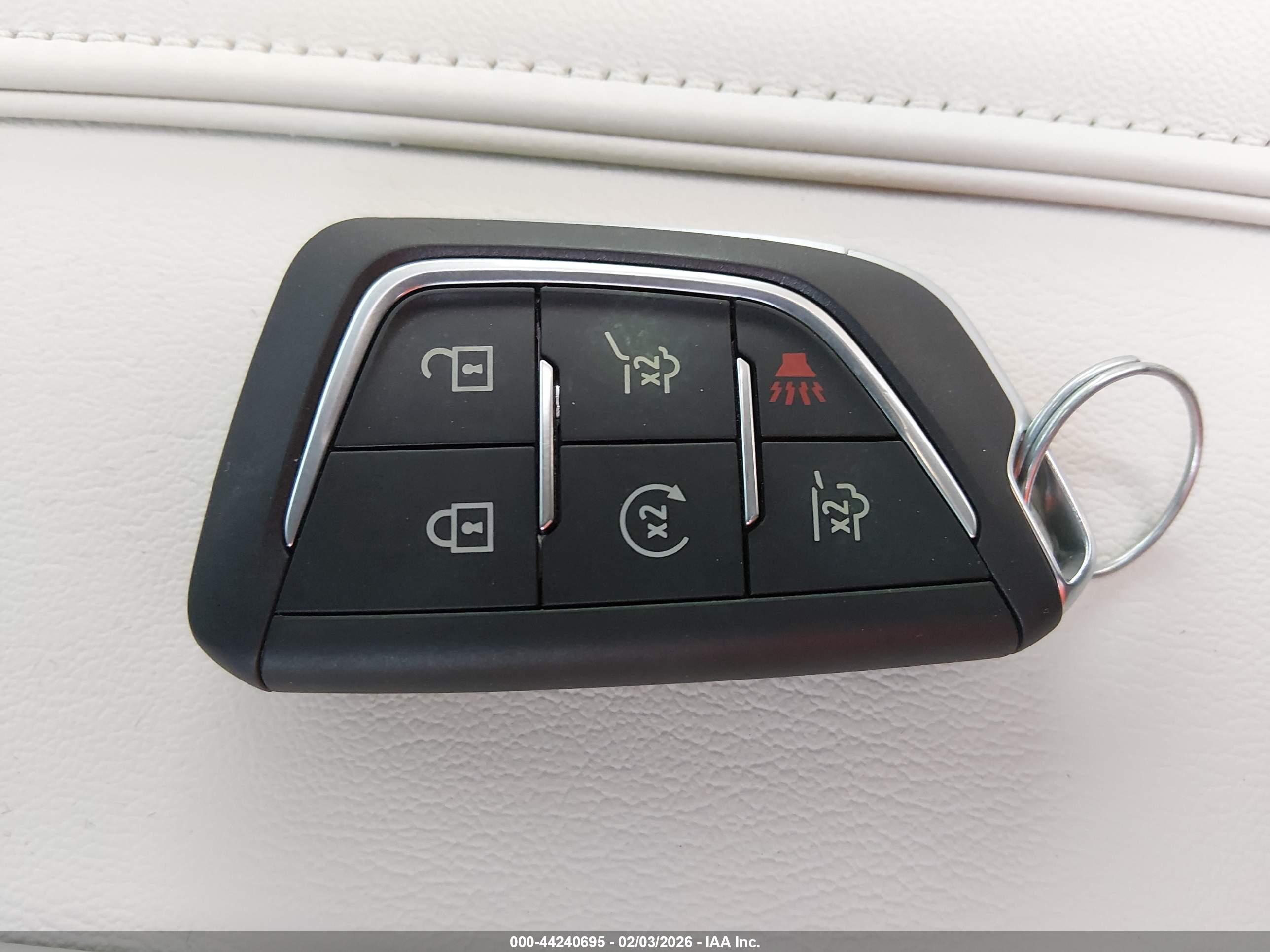 CADILLAC ESCALADE image 11