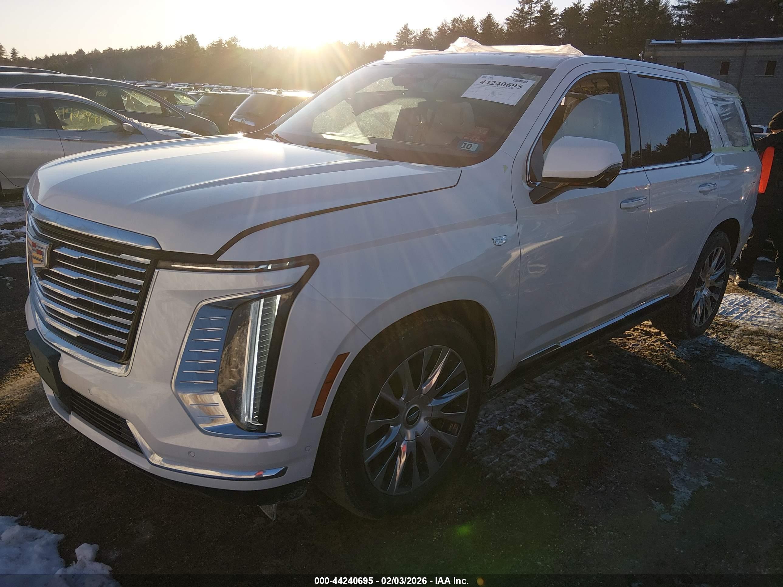 CADILLAC ESCALADE image 2