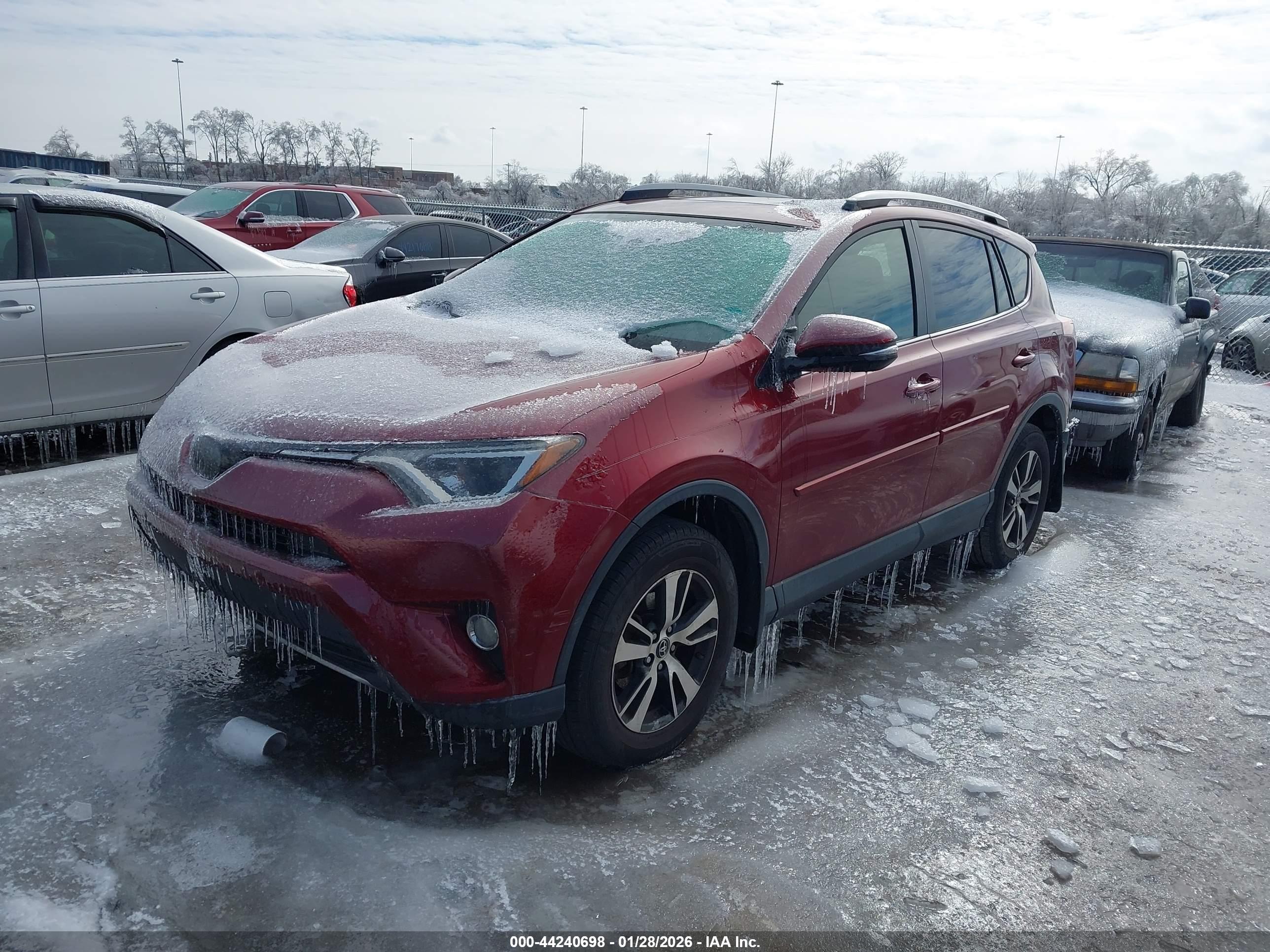 TOYOTA RAV4 image 2