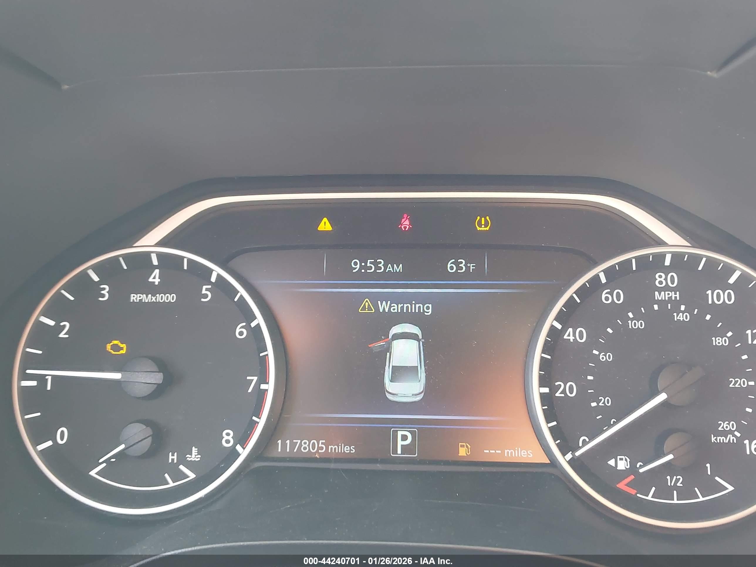 NISSAN MAXIMA image 7