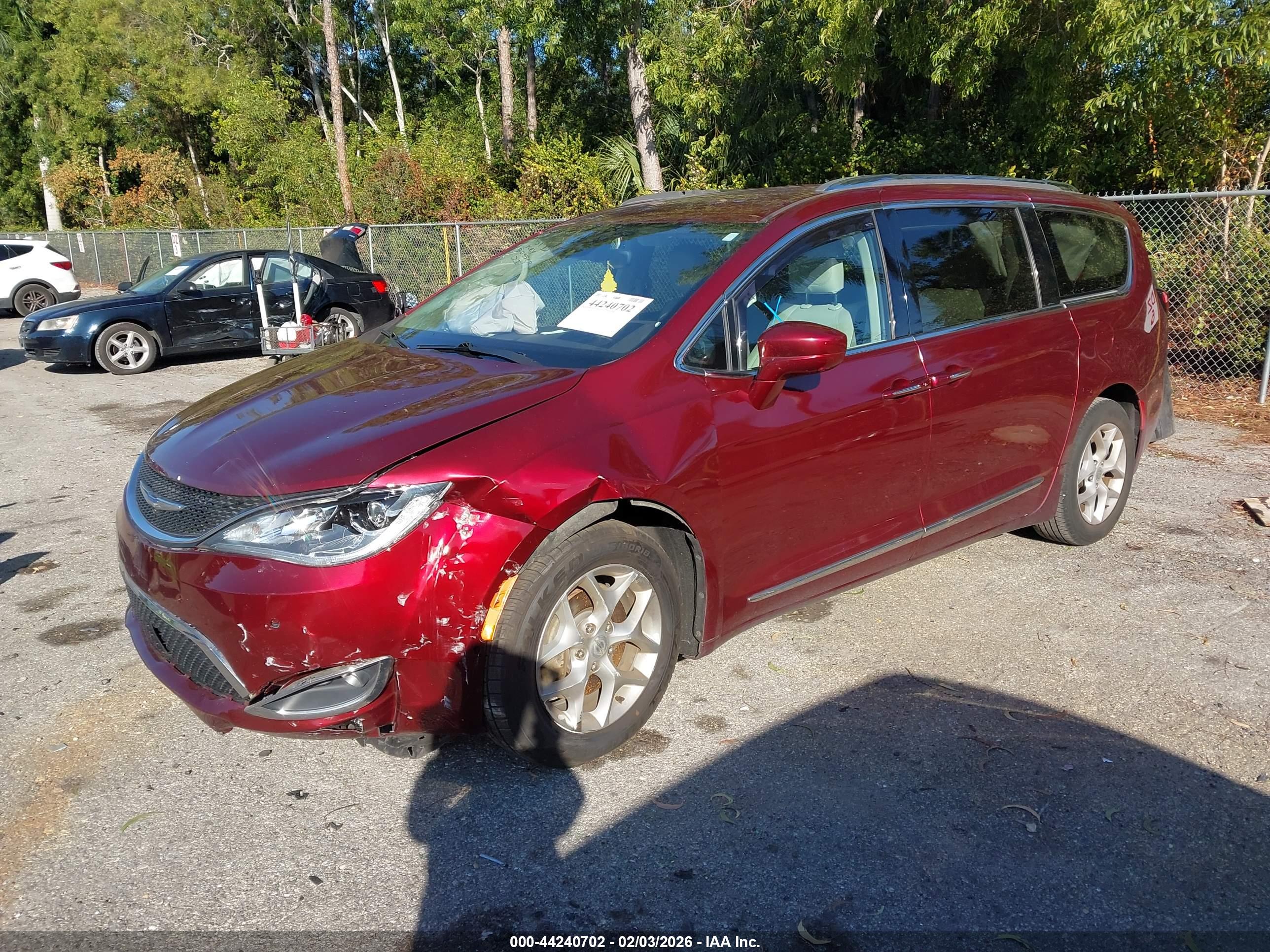 CHRYSLER PACIFICA image 2