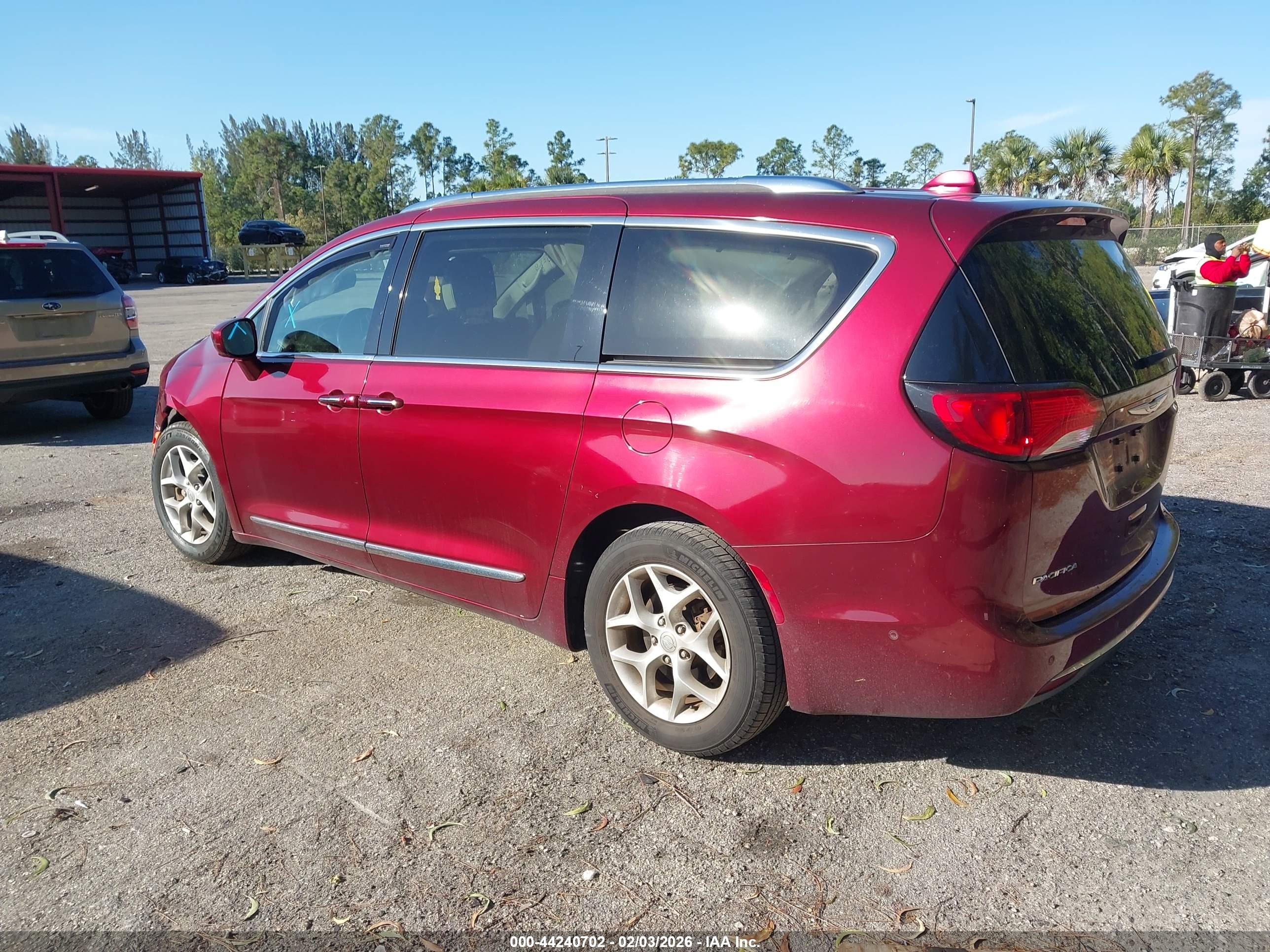 CHRYSLER PACIFICA image 3