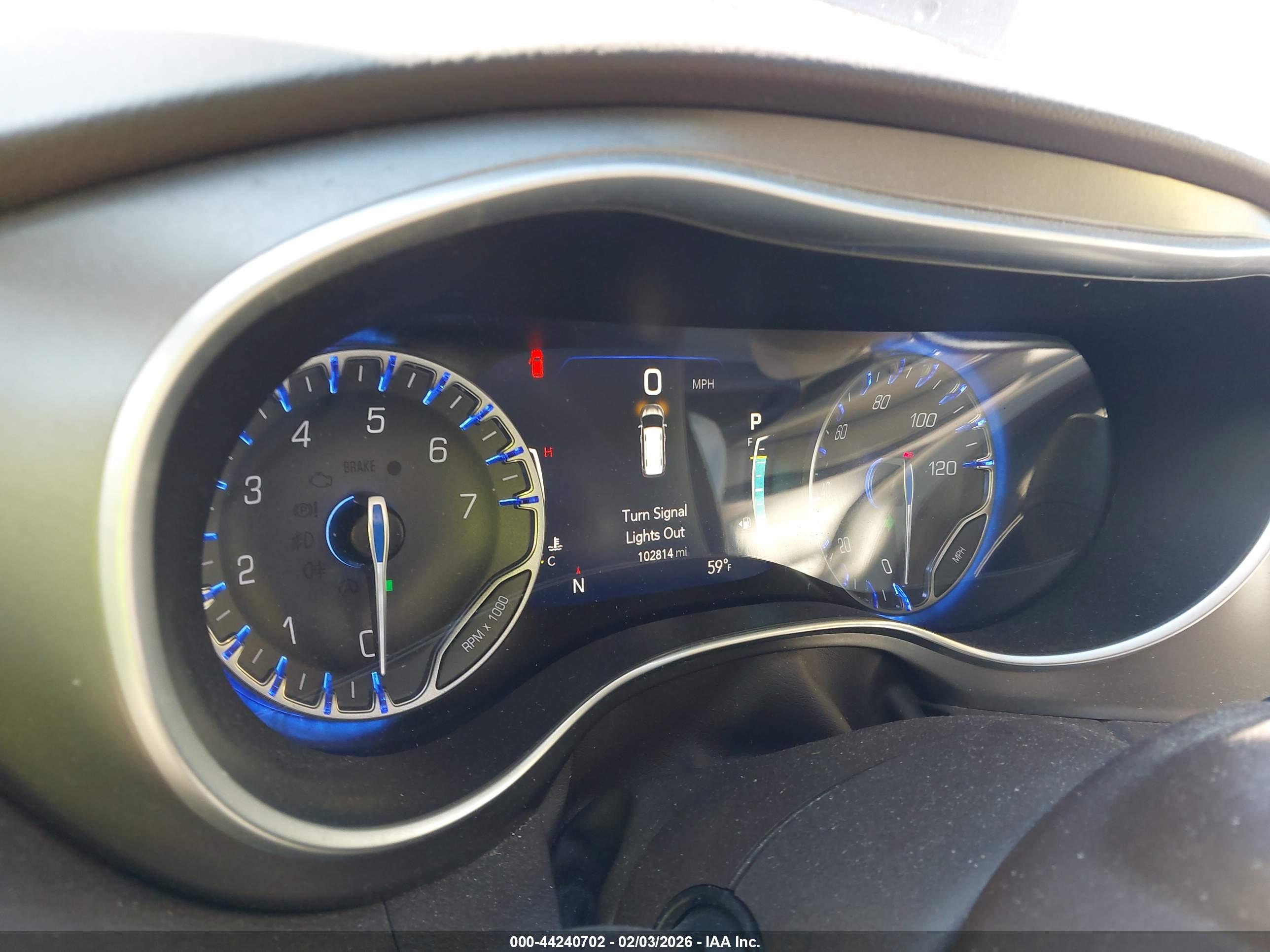 CHRYSLER PACIFICA image 7