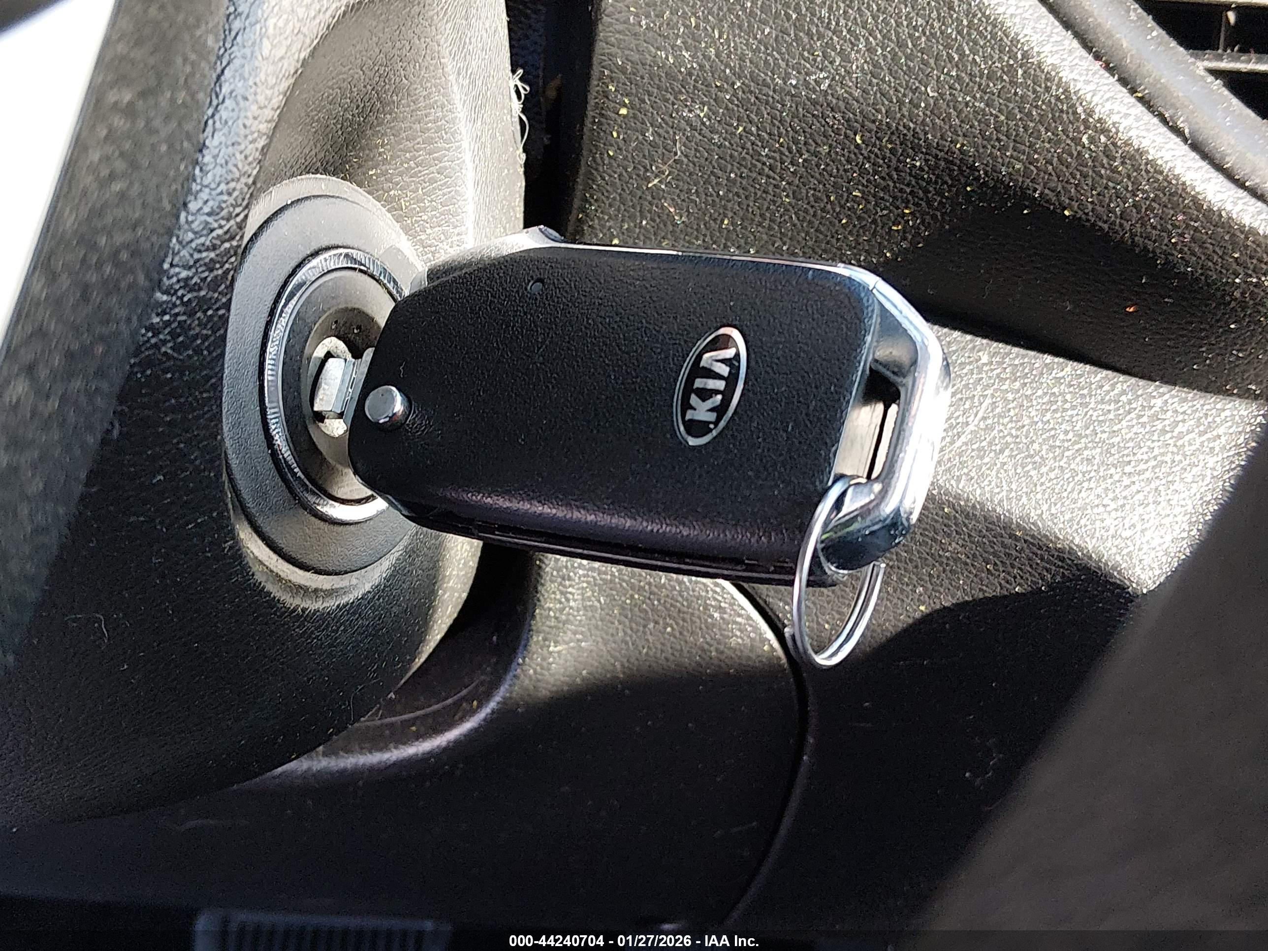 KIA FORTE image 11