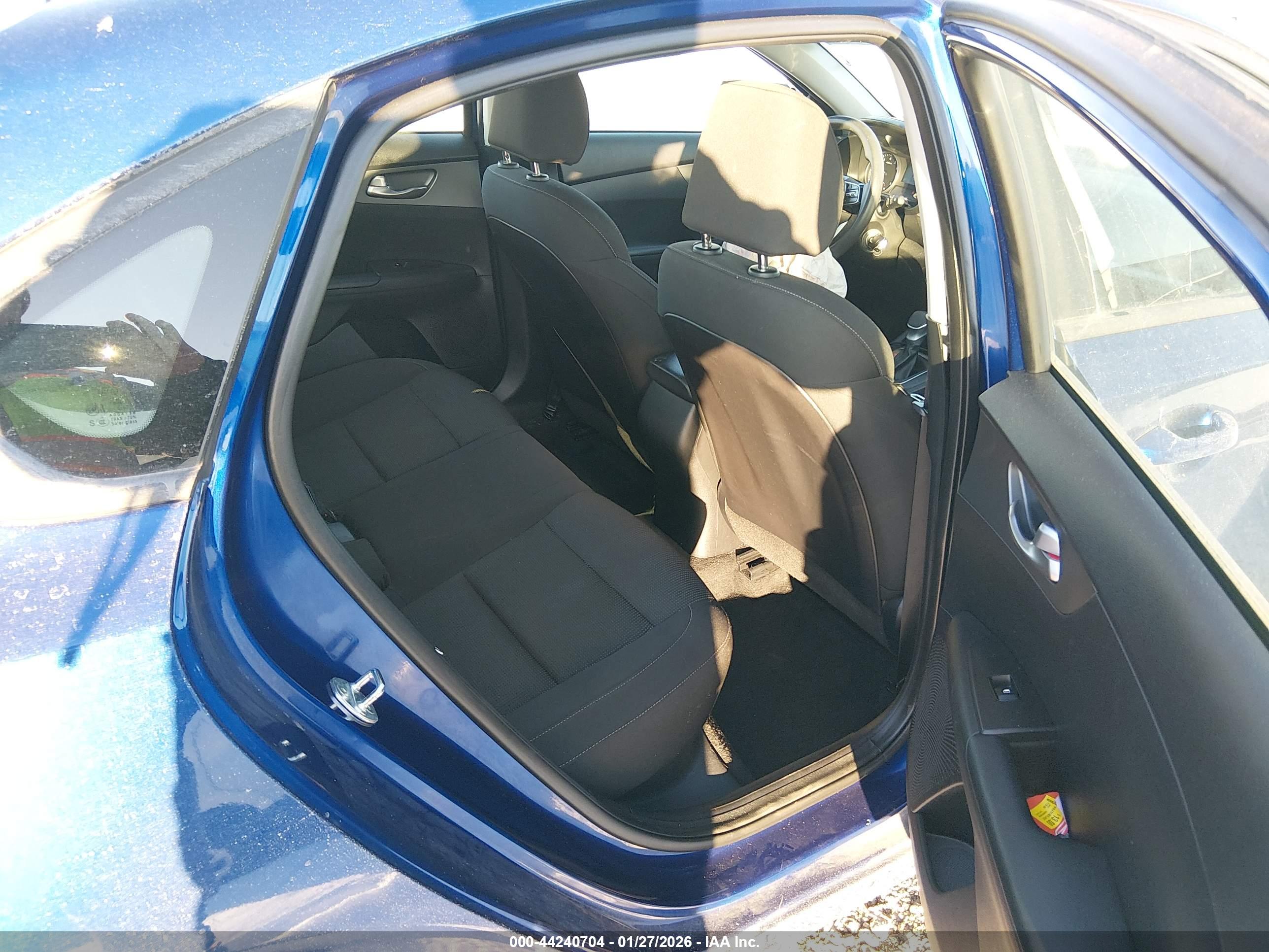 KIA FORTE image 8