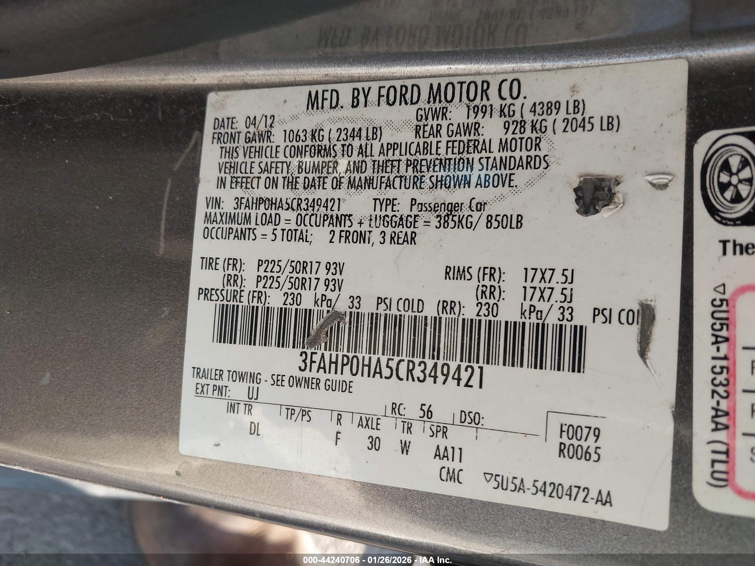 FORD FUSION image 9